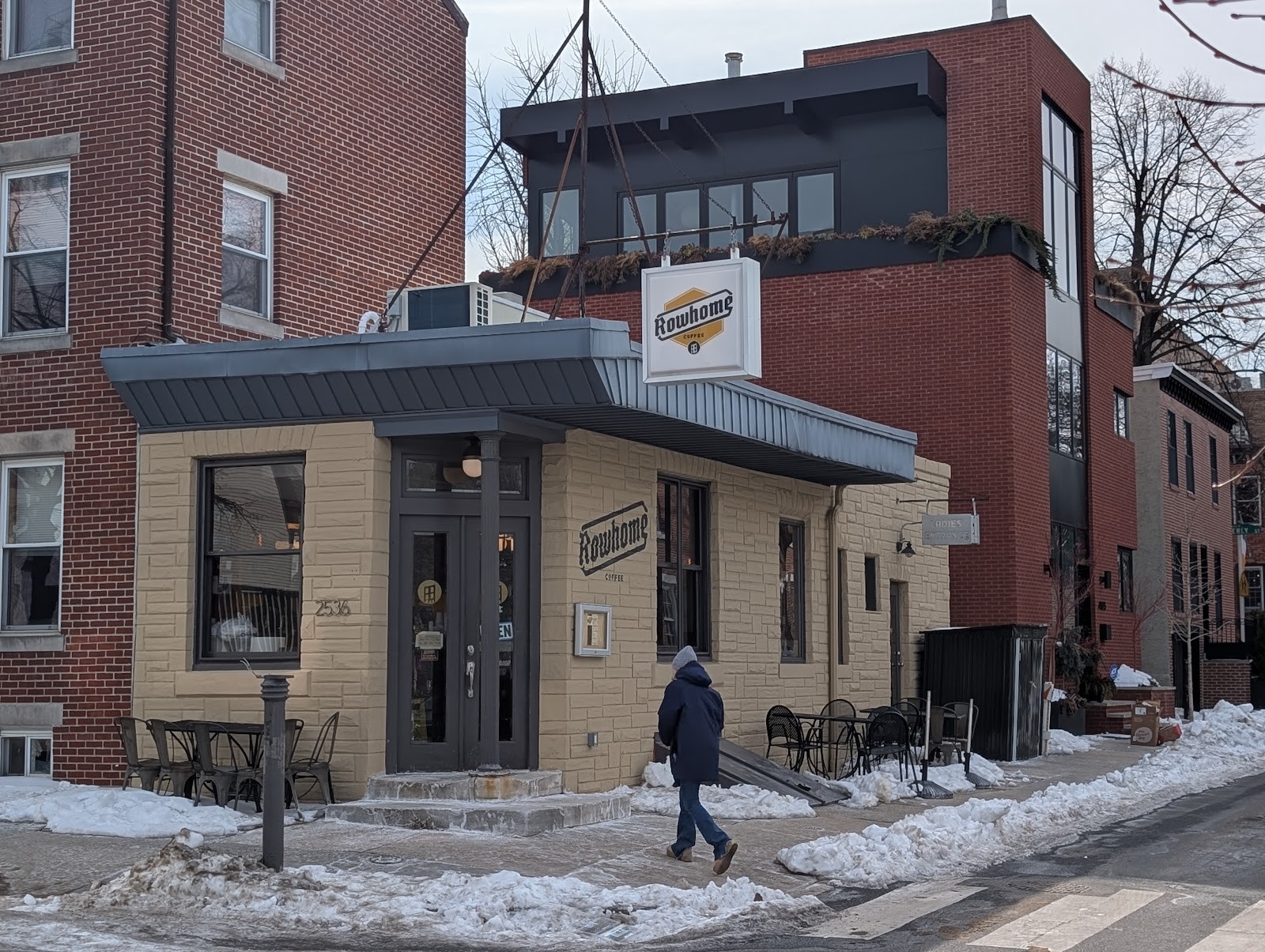 Rowhome Coffee - Pine Street: the place
