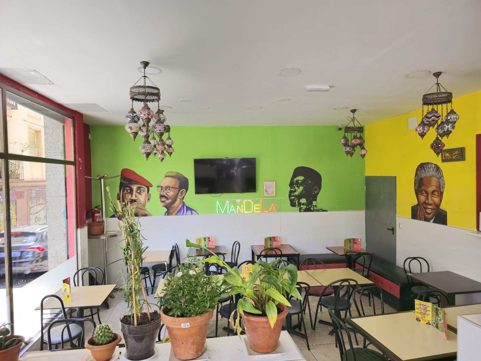 Restaurante Mandela 100: the place