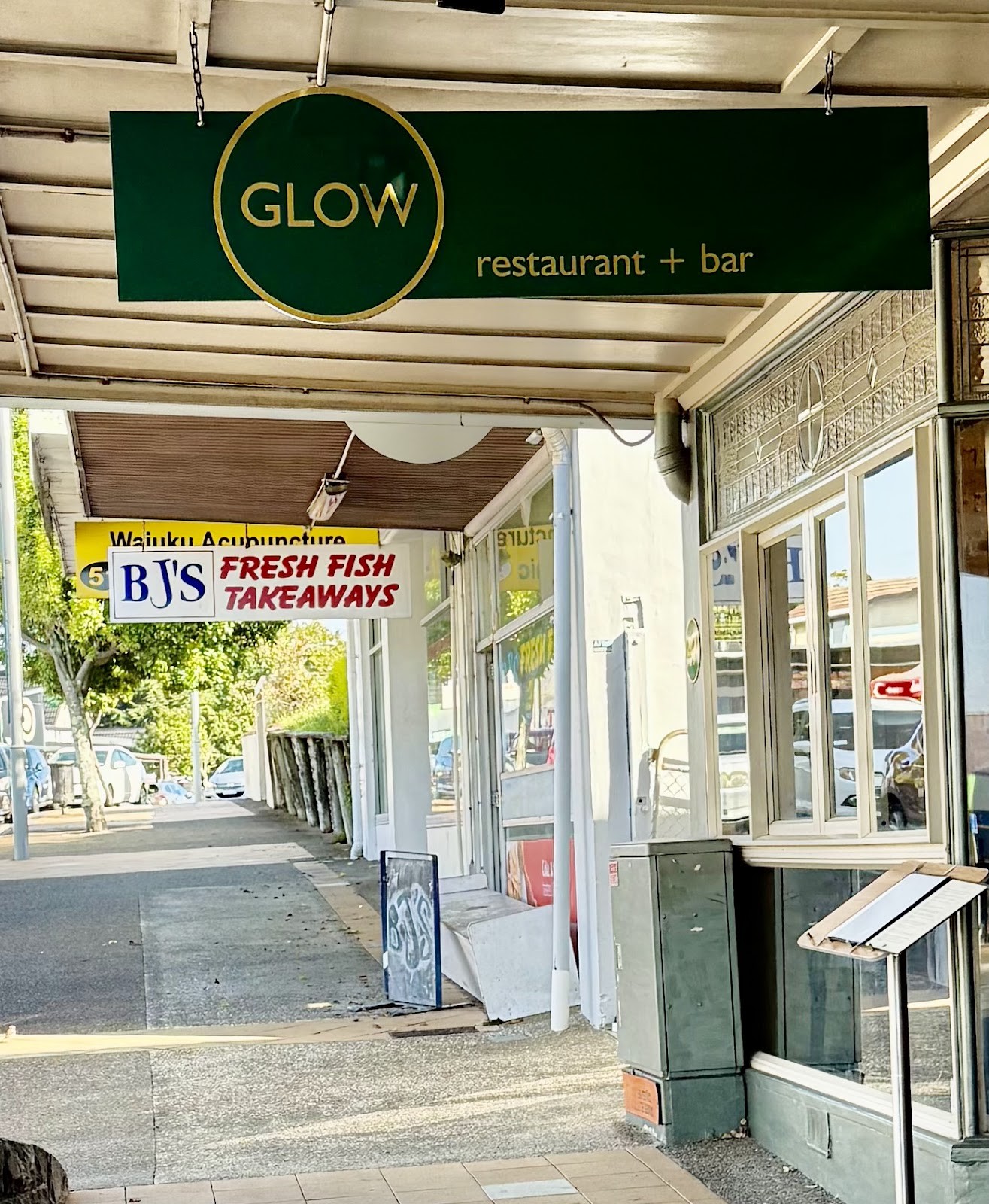 Glow Restaurant & Bar: the place