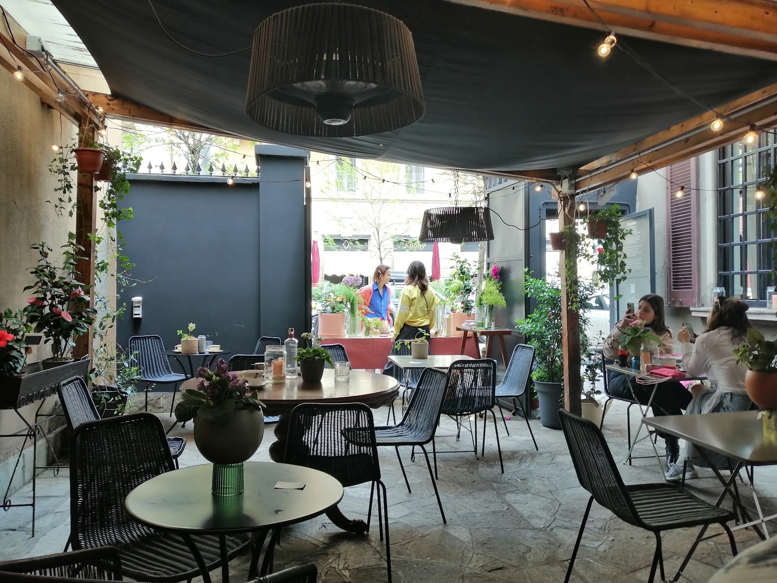 Allangolare Ampère: the place