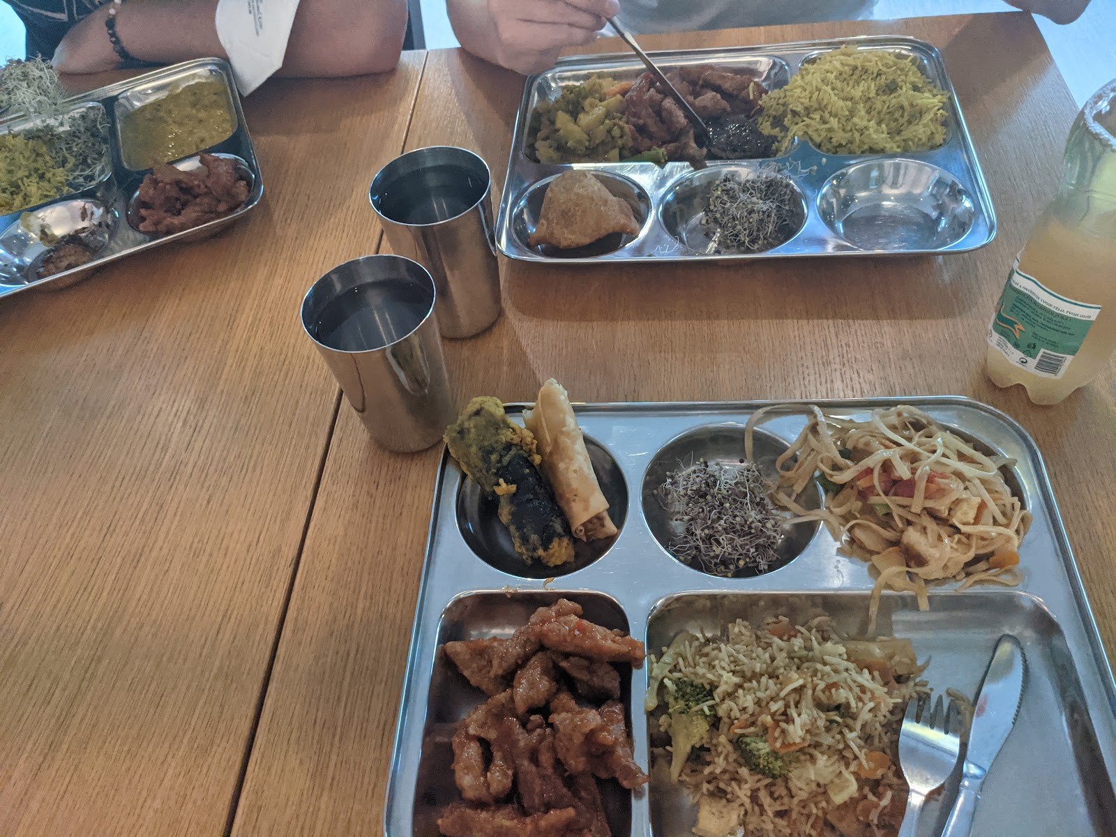 Dhaba Beas: food & drinks