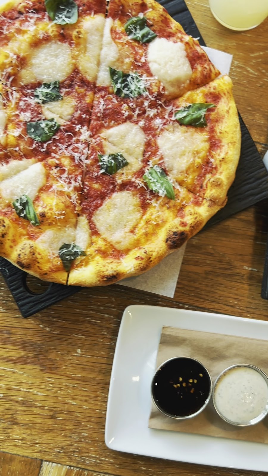Virtuous Pie: food & drinks