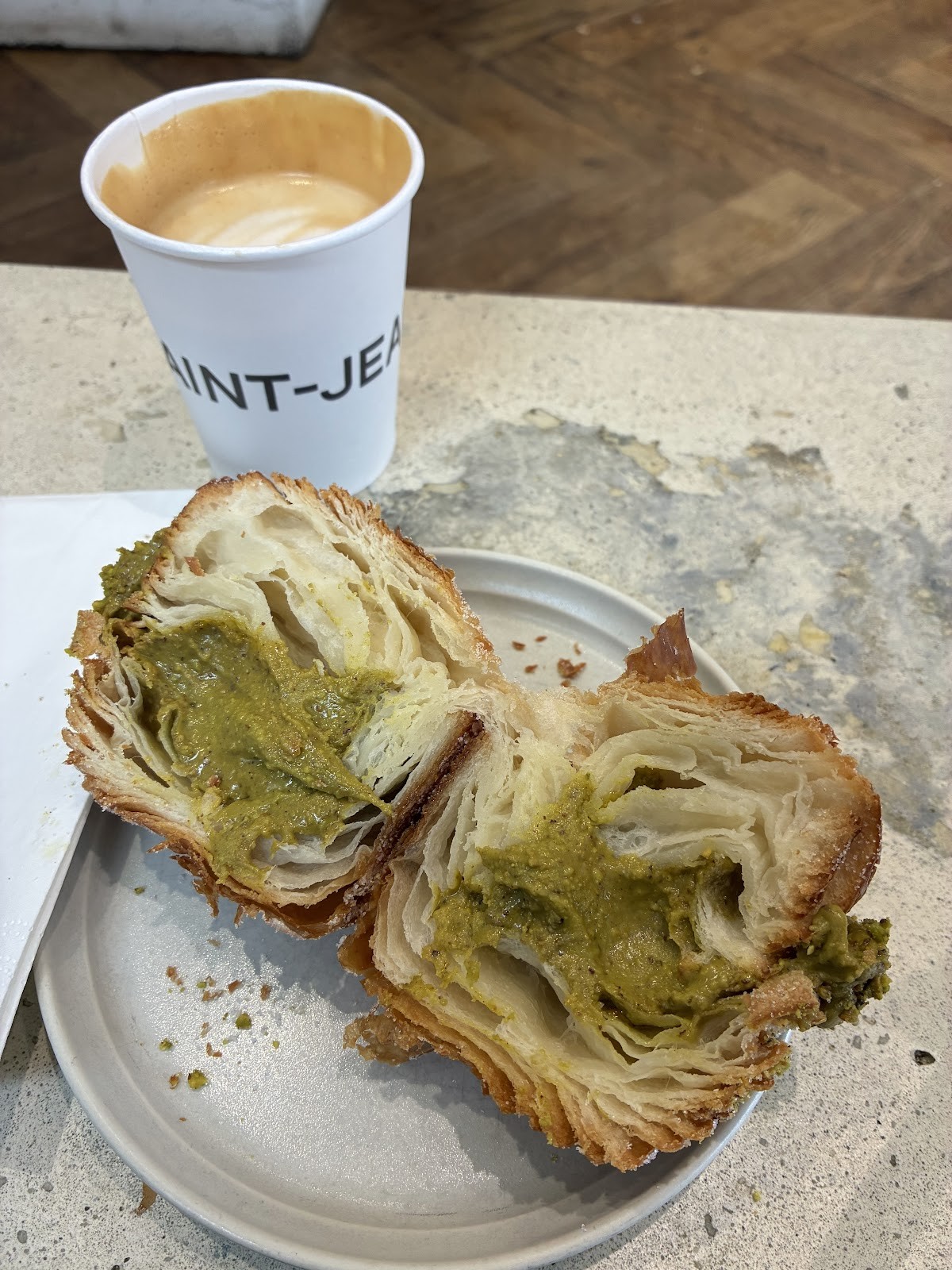 SAINT-JEAN Bakery: food & drinks