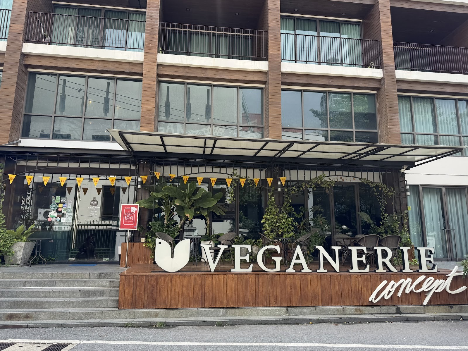 VEGANERIE Concept: the place