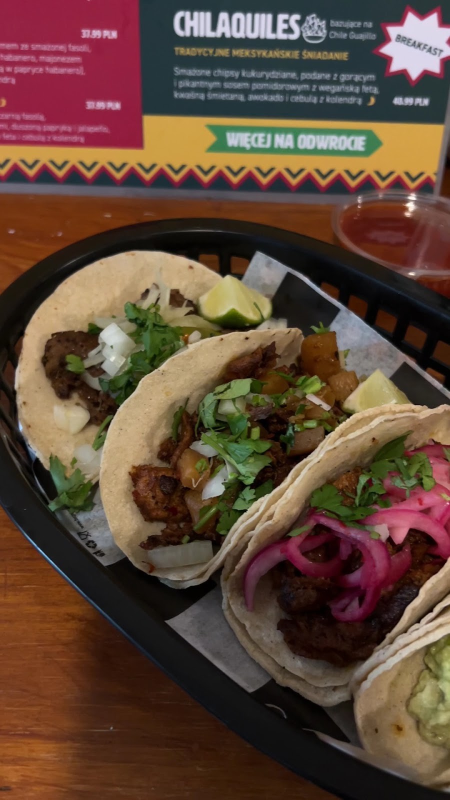 Momencik Vegan Restaurant: food & drinks