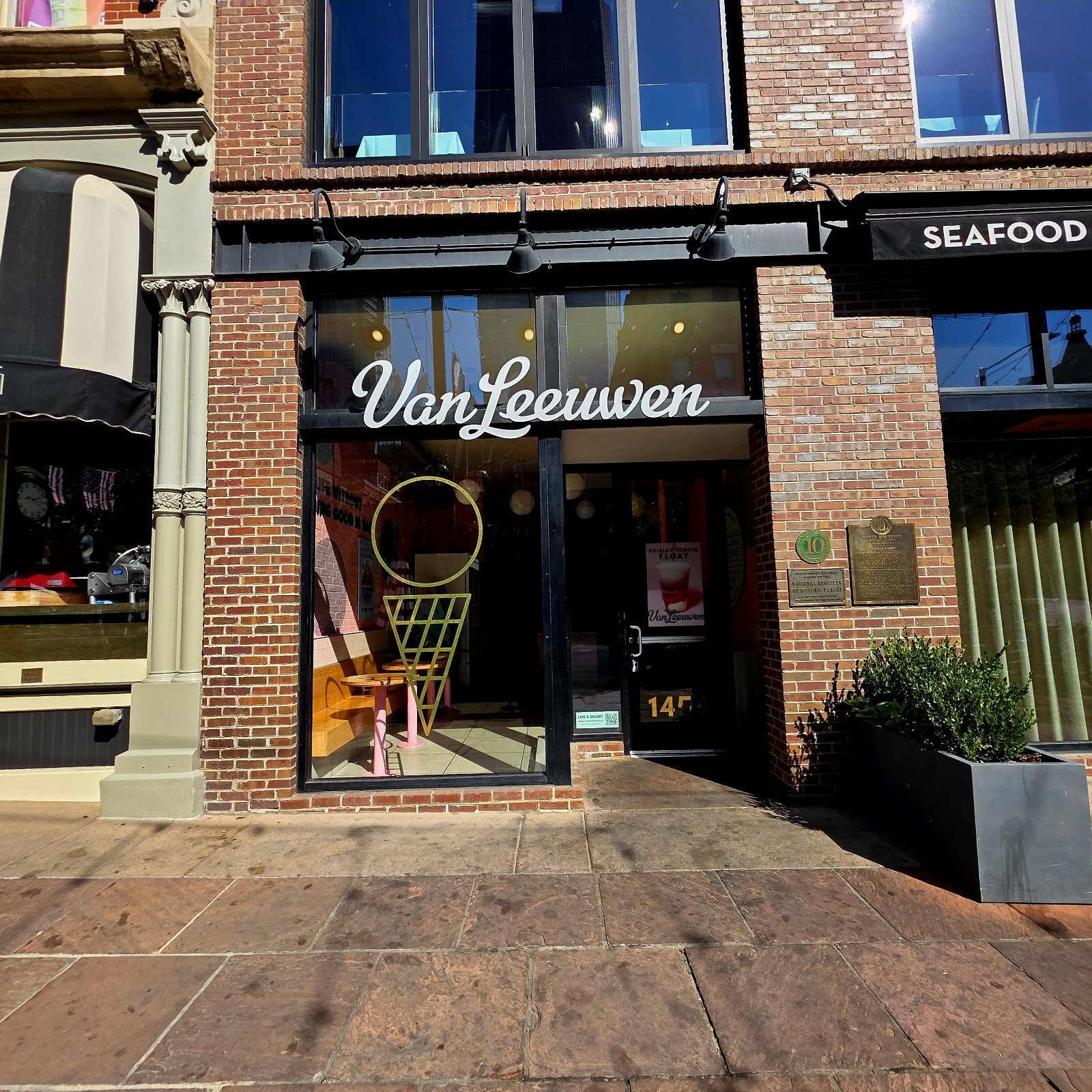 Van Leeuwen Ice Cream: the place