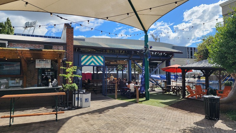 Von Elrod's Beer Hall & Kitchen: photo