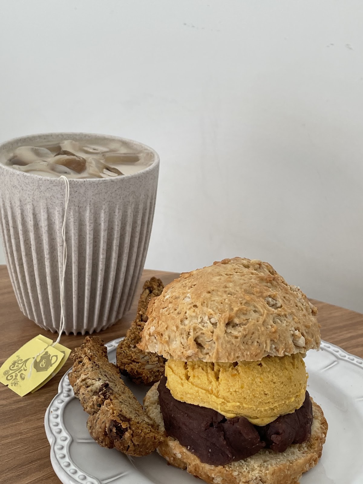 Bon Dee: food & drinks