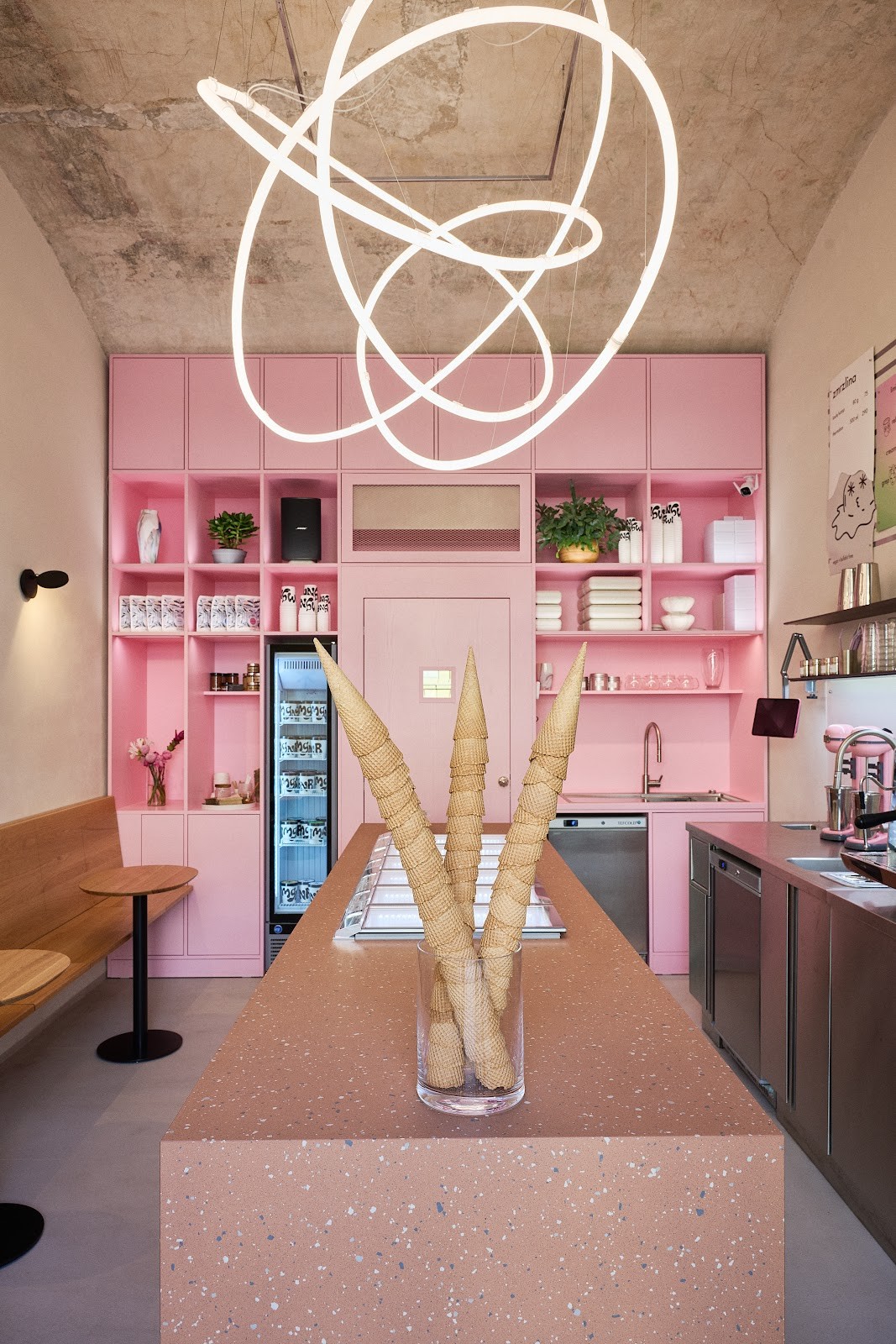 Imaginarni Zmrzlina: the place