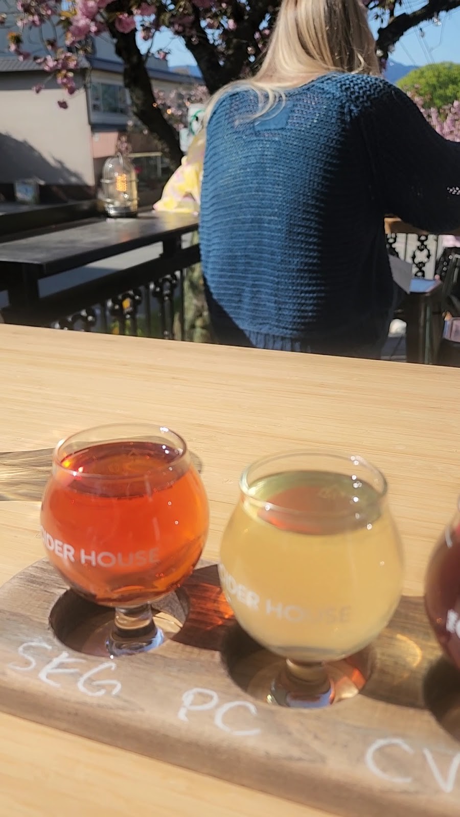 The Cider House: food & drinks