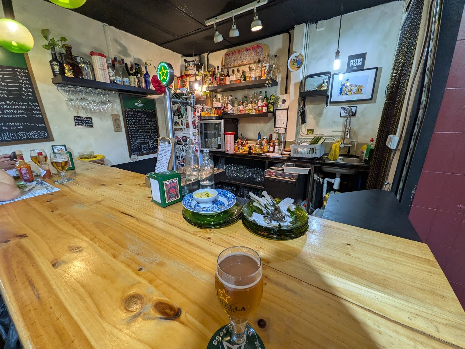 Don Gato Bar: the place