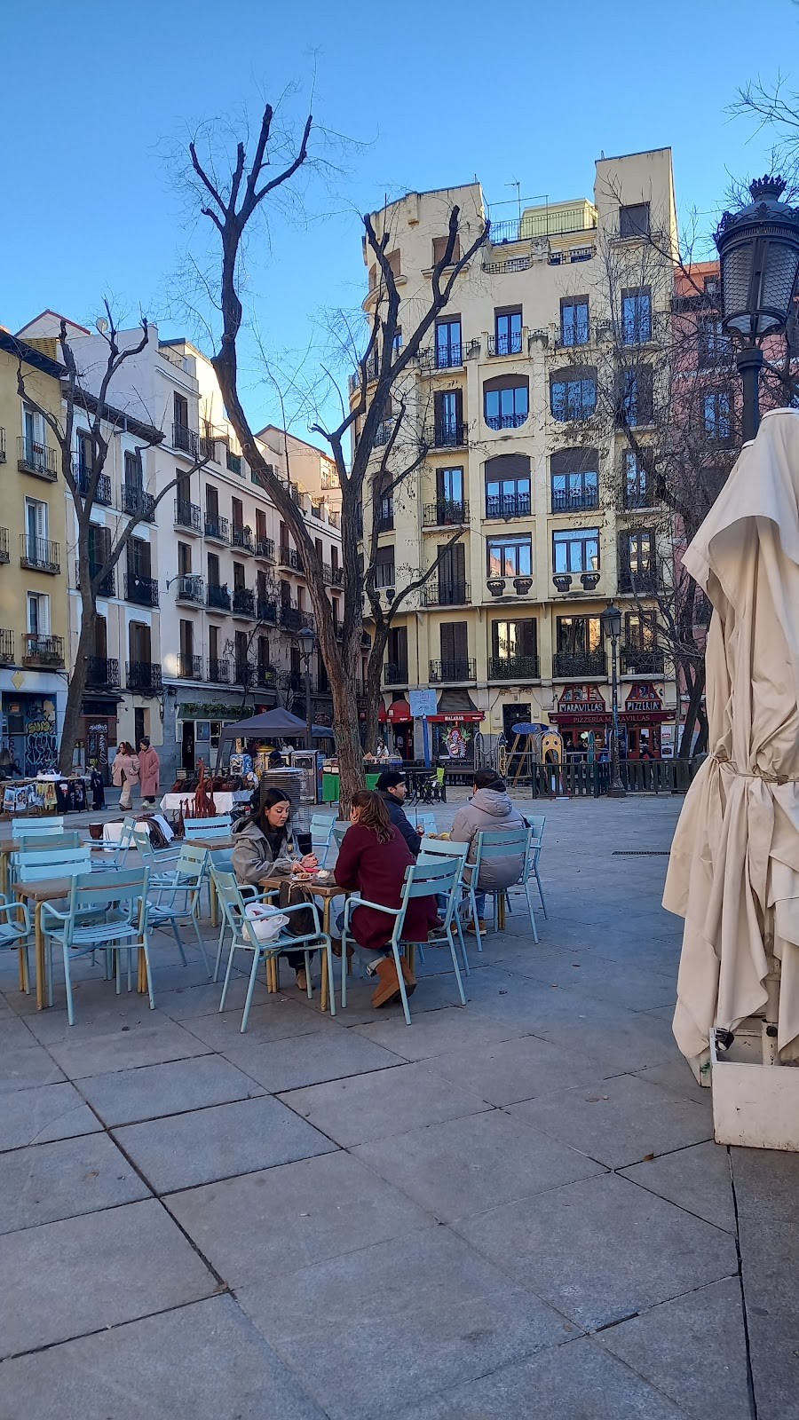 Pizzería Maravillas: the place