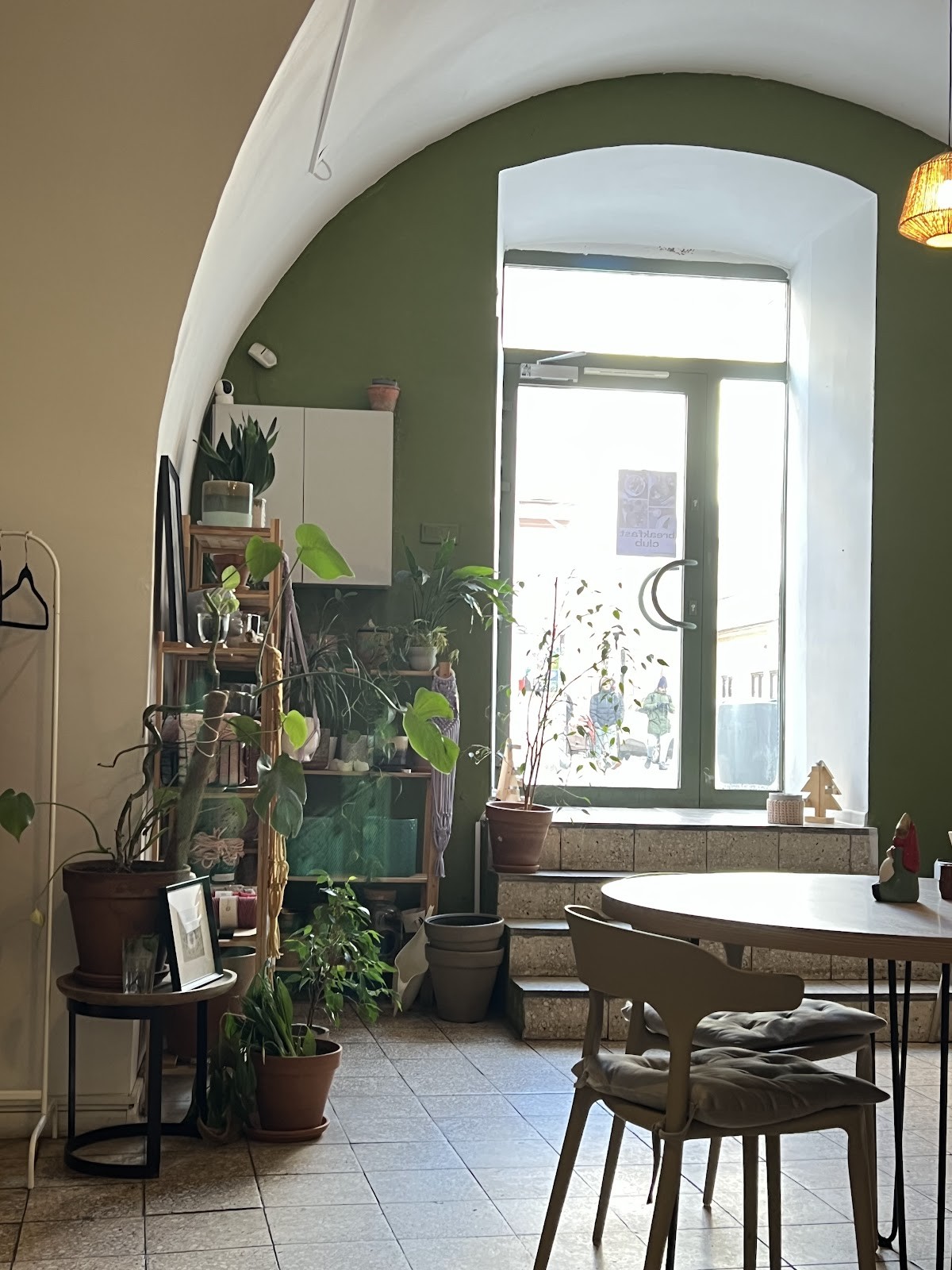 COFFEE GARDEN: the place
