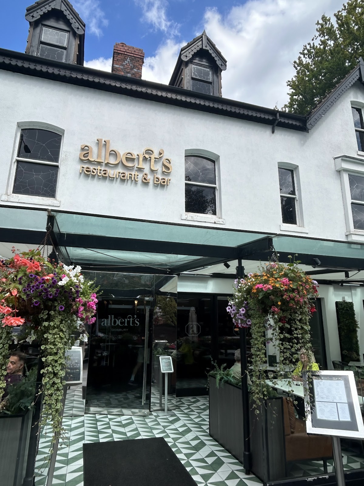 Albert’s Didsbury Restaurant & Bar: the place