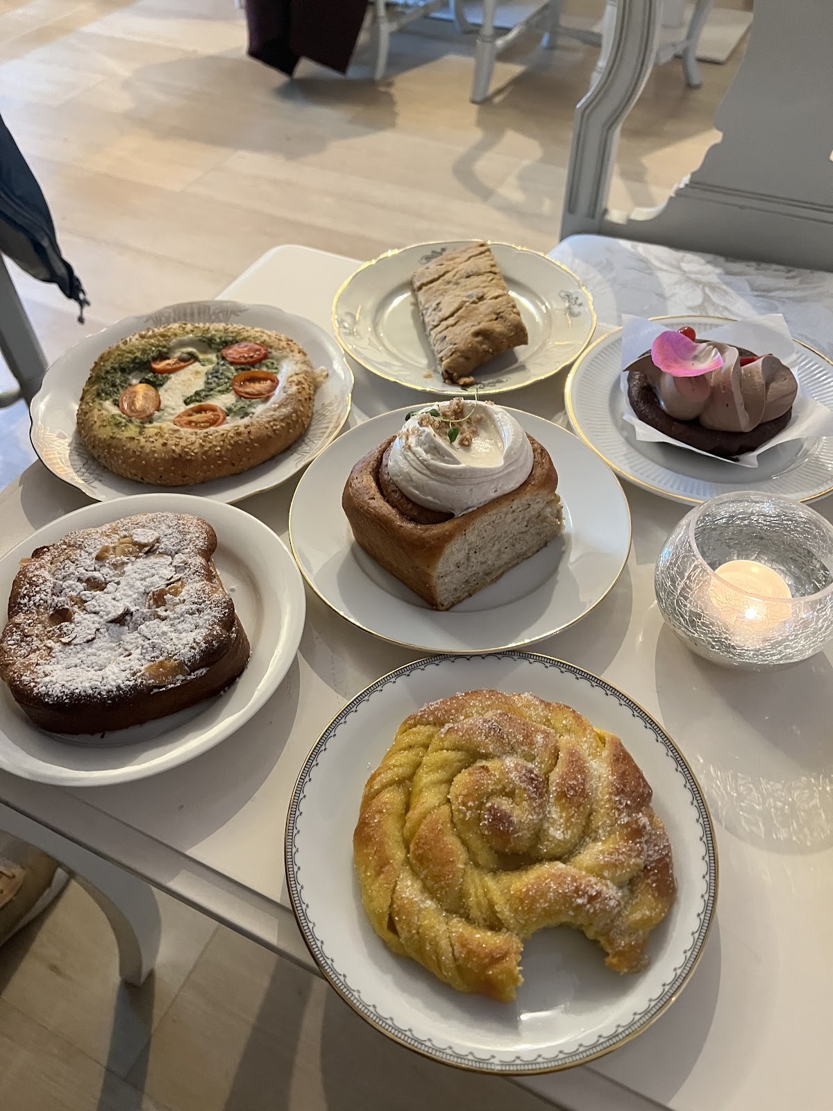 Vegalicious Pastry: food & drinks