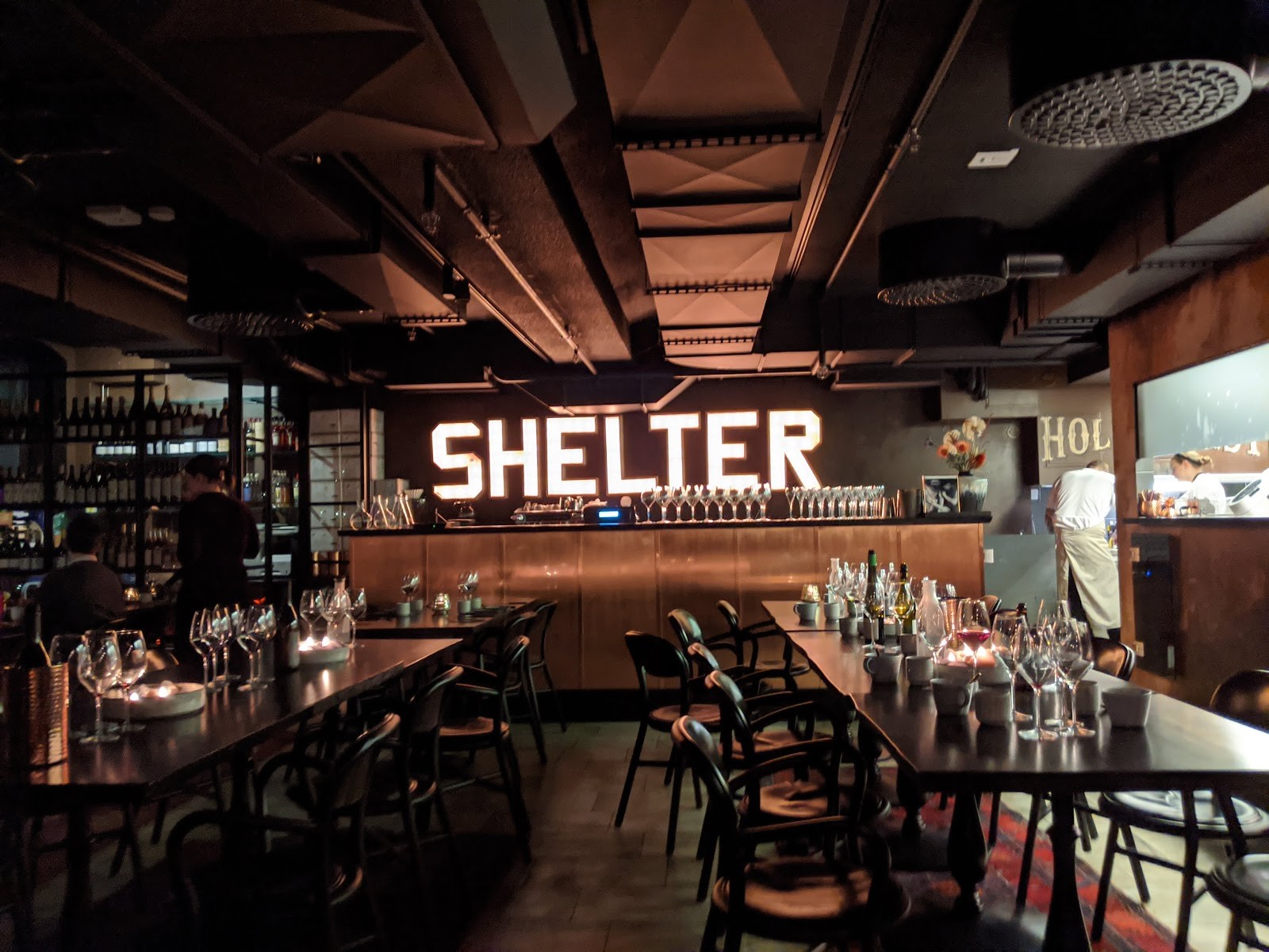 Restaurant Shelter: the place