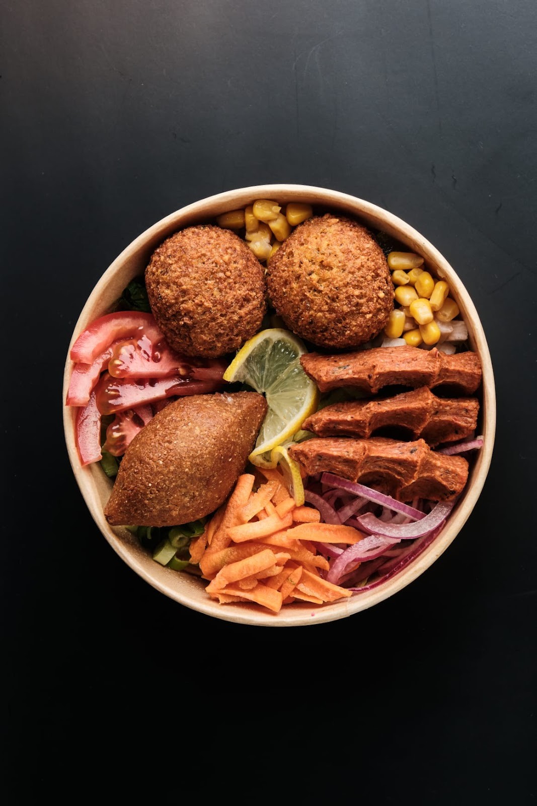 Veganland Cigköfte: food & drinks