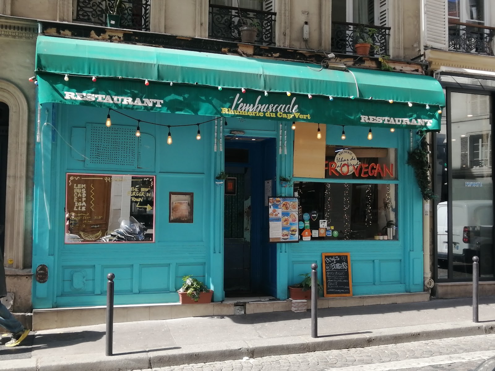 Restaurant L'Embuscade Paris 9: the place