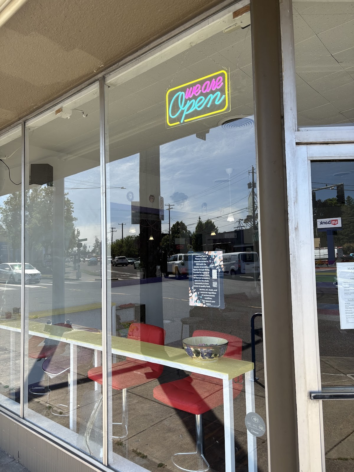 Makin' Groceries Cafe: the place