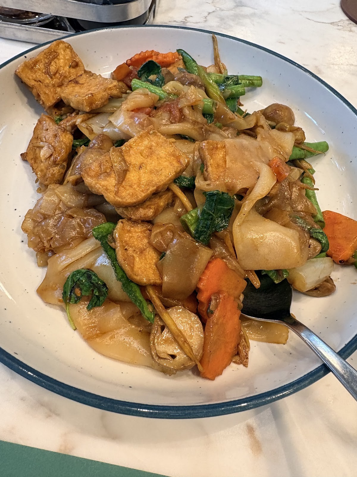 Baan Ying Plant-Based: food & drinks