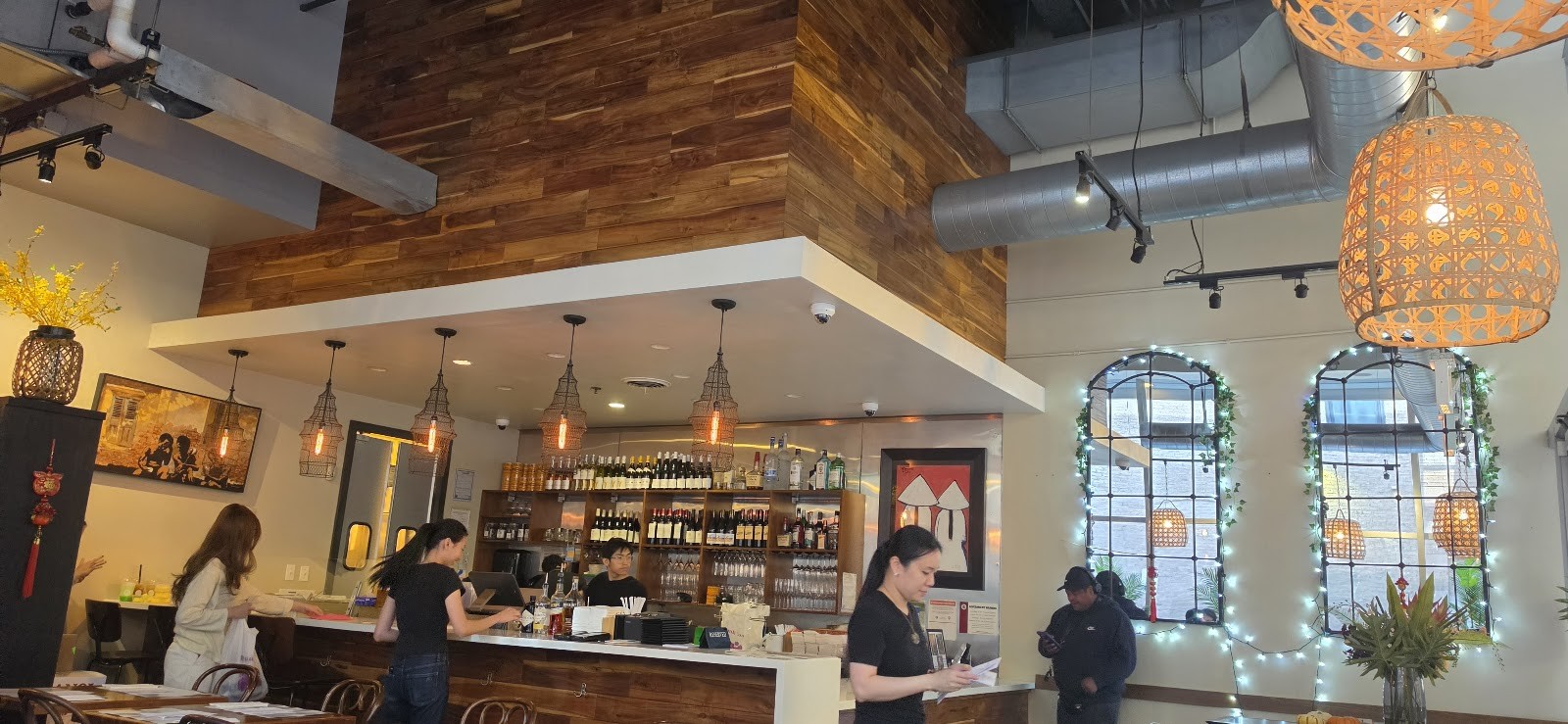 Saigon Sisters: the place