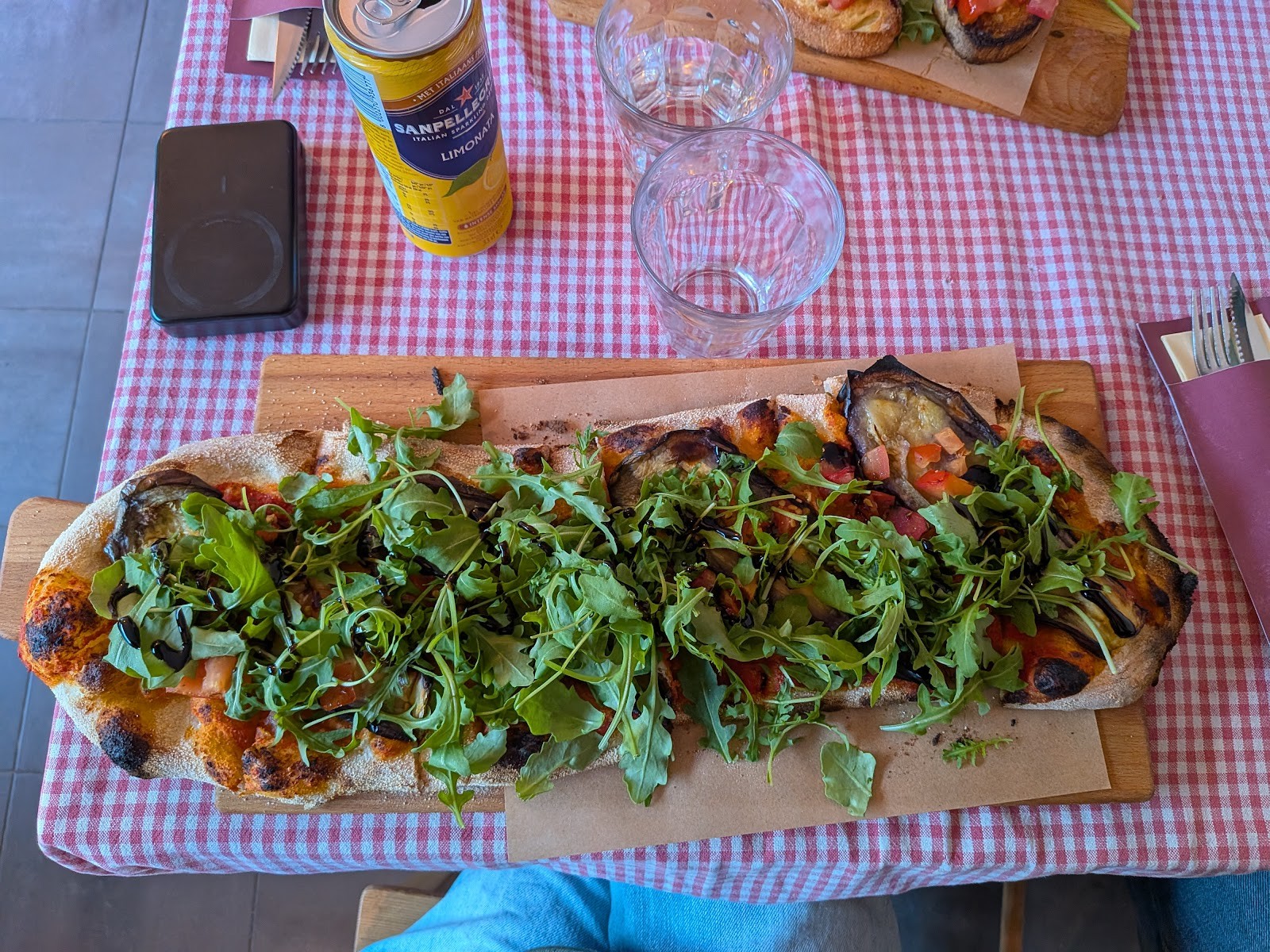 Trevis Amsterdam: food & drinks