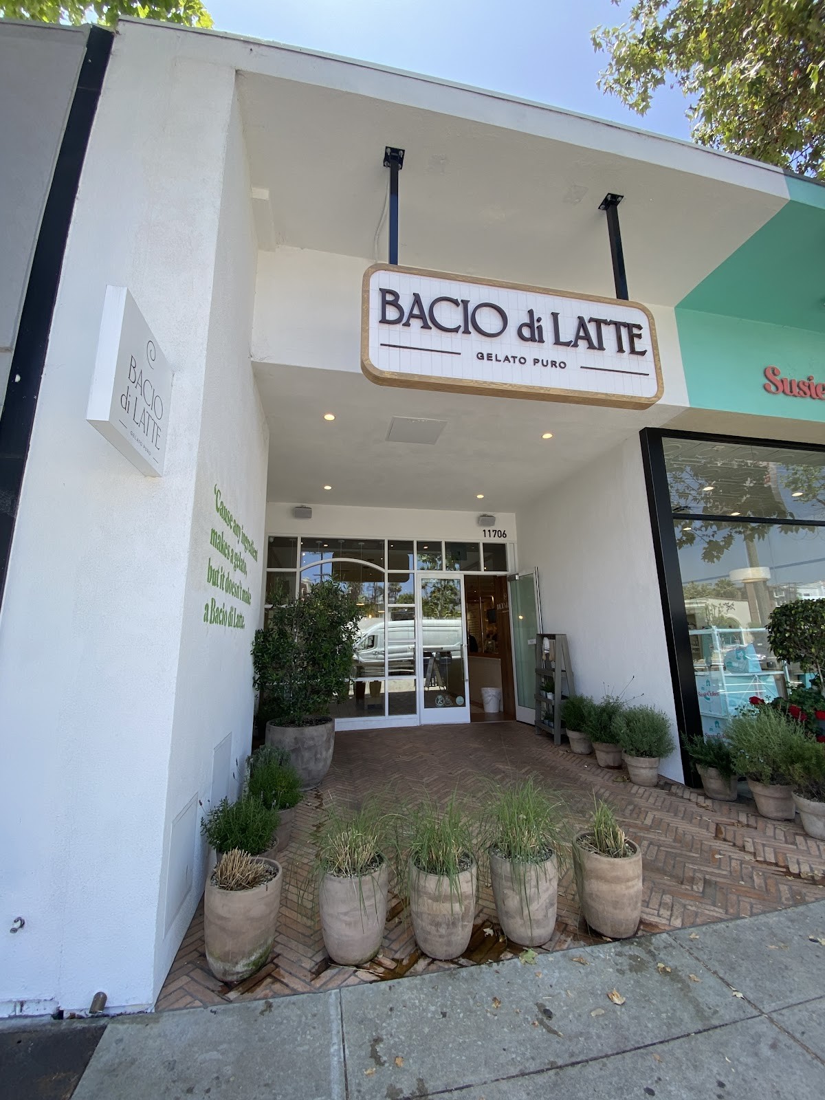 Bacio di Latte | Brentwood, LA: the place