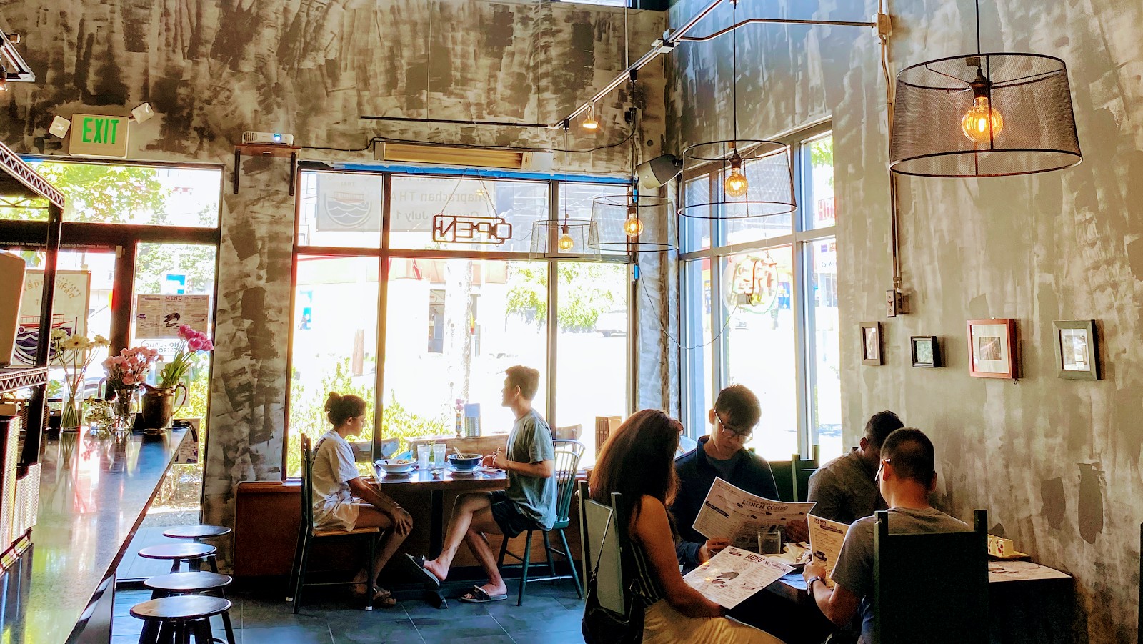 Thaprachan Thai: the place