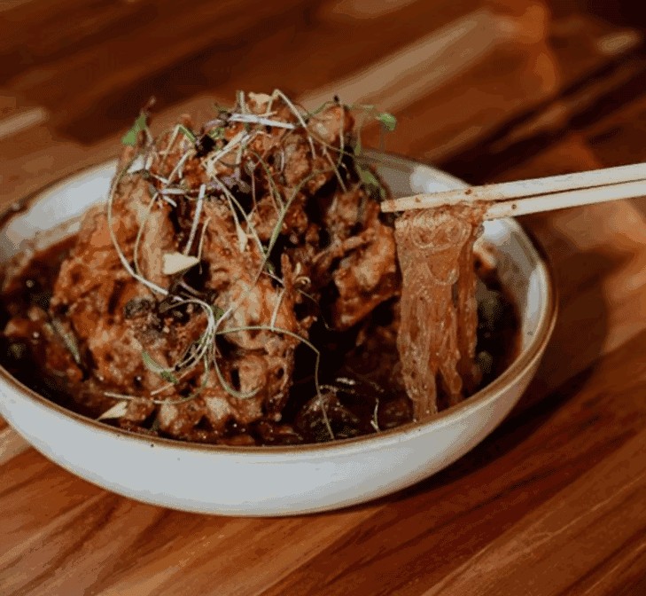 Norah Belmont: food & drinks