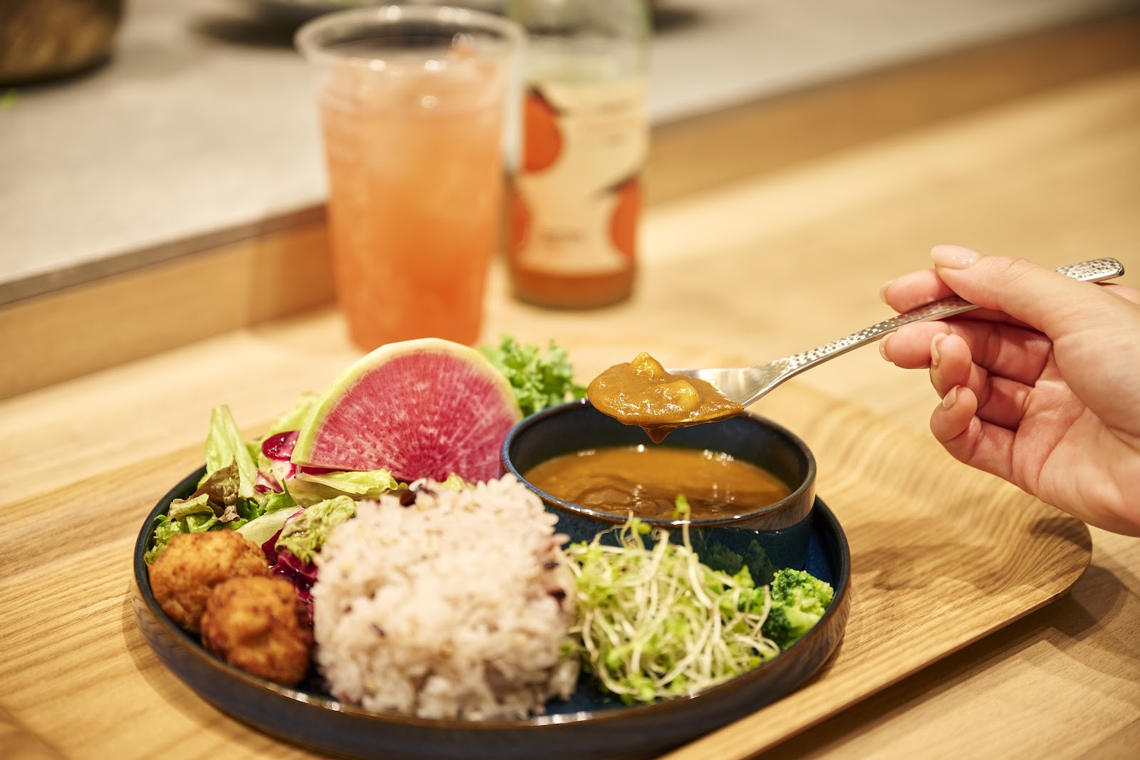 Vegan Noodle T's Tantan Ecuto Akihabara: food & drinks