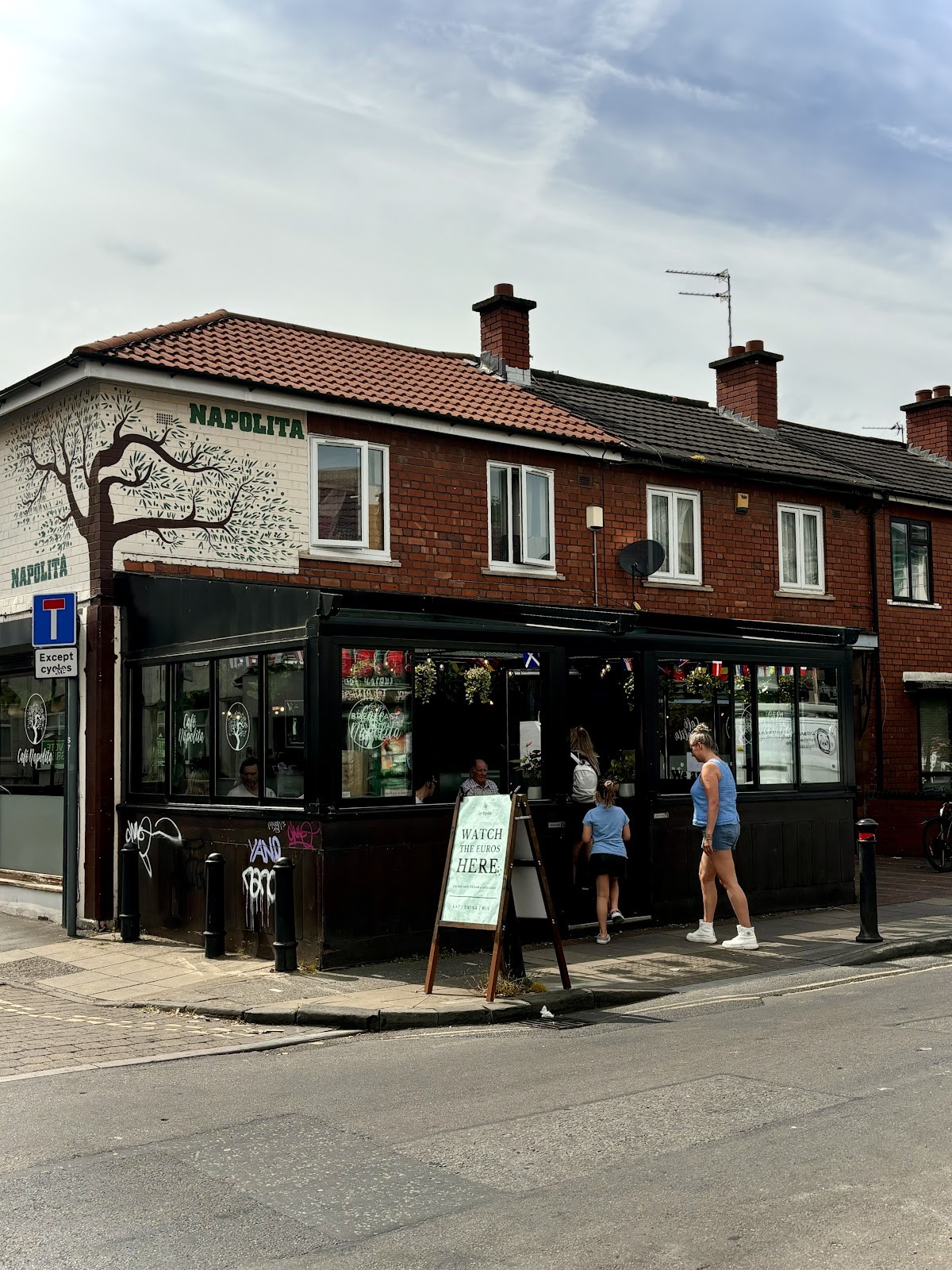 Cafe Napolita: the place