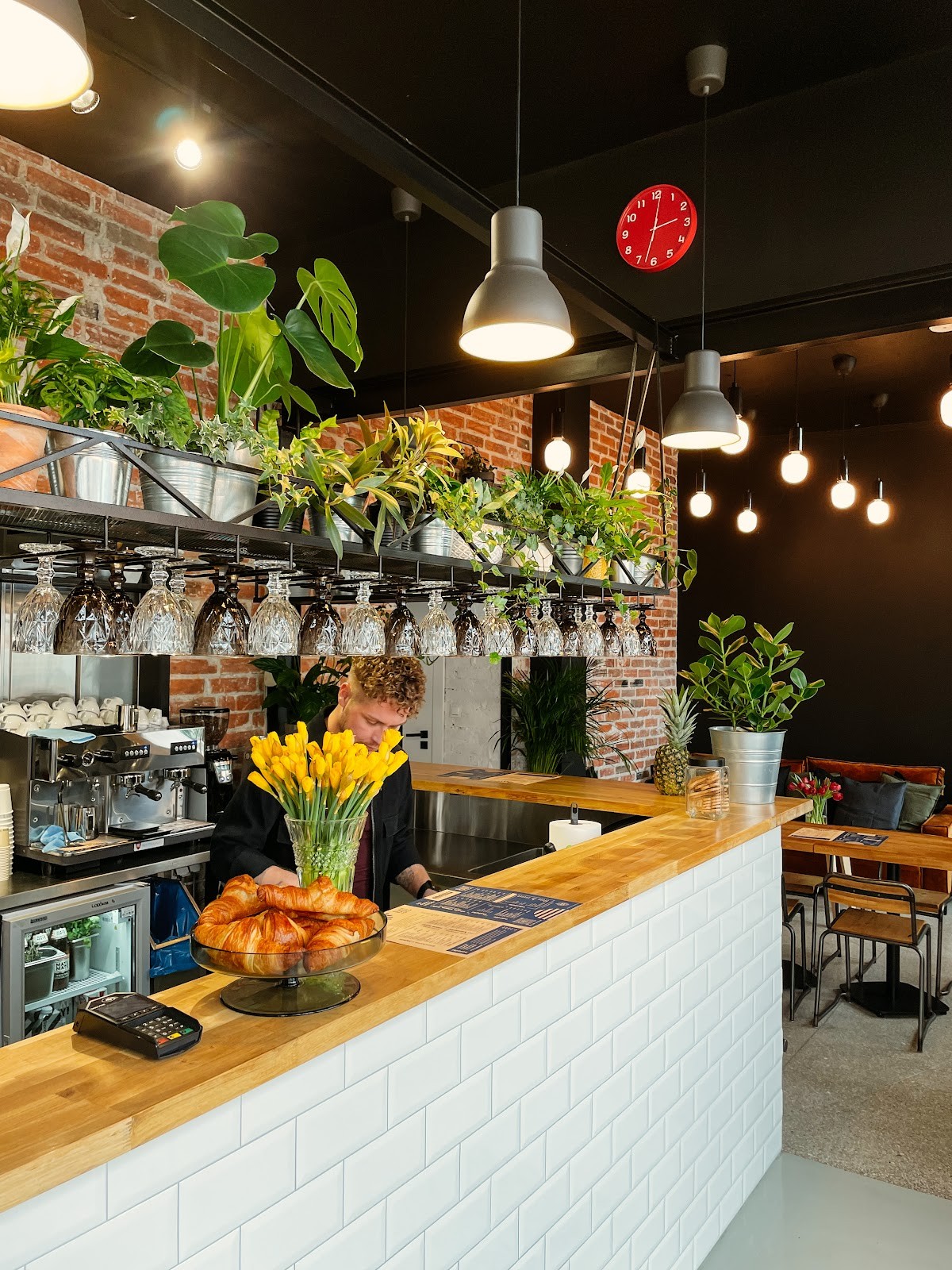 RAUT Rano I Wieczorem: the place