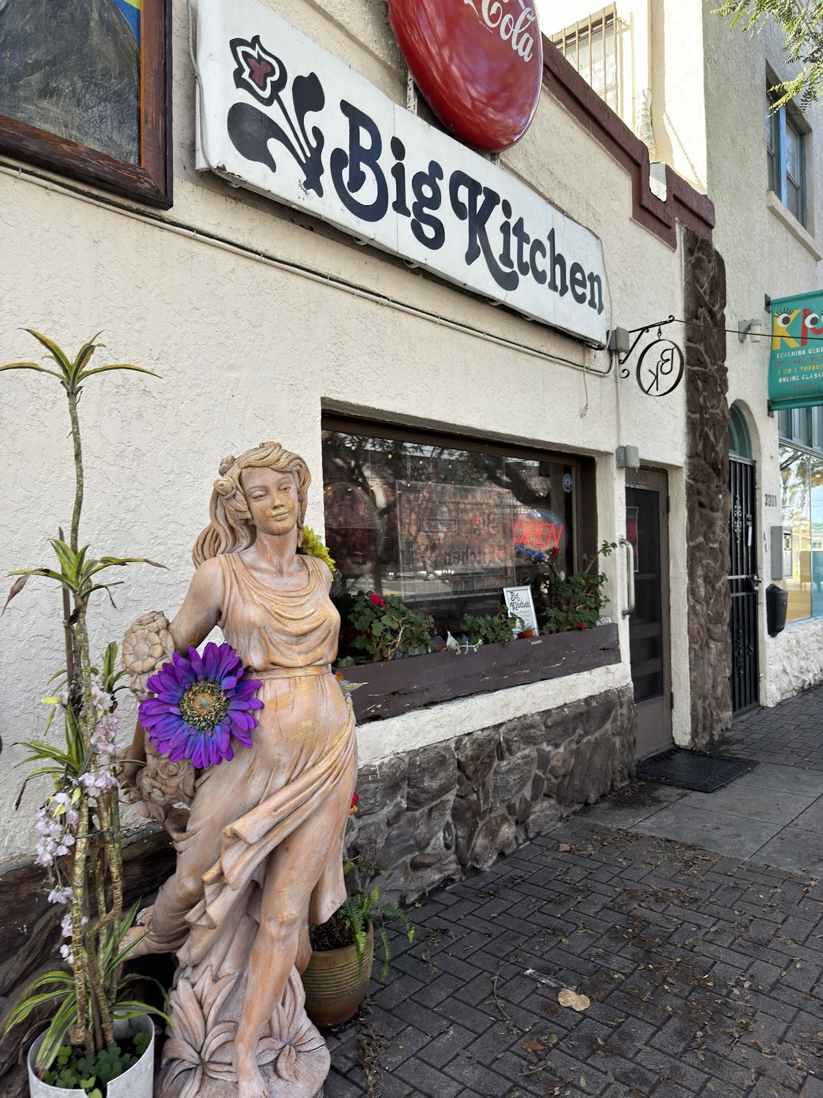Big Kitchen Café: the place