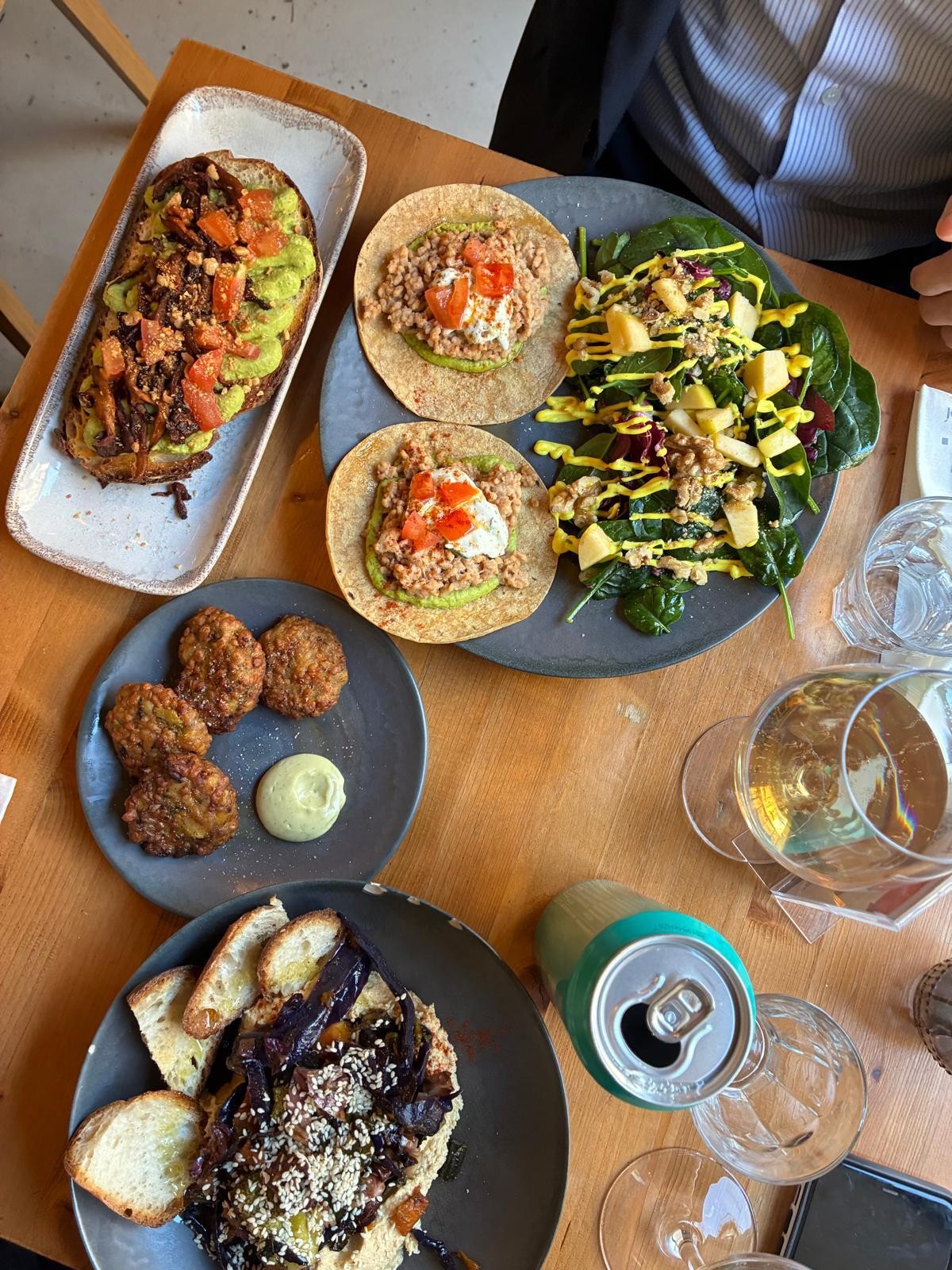 GIARDÍ: food & drinks