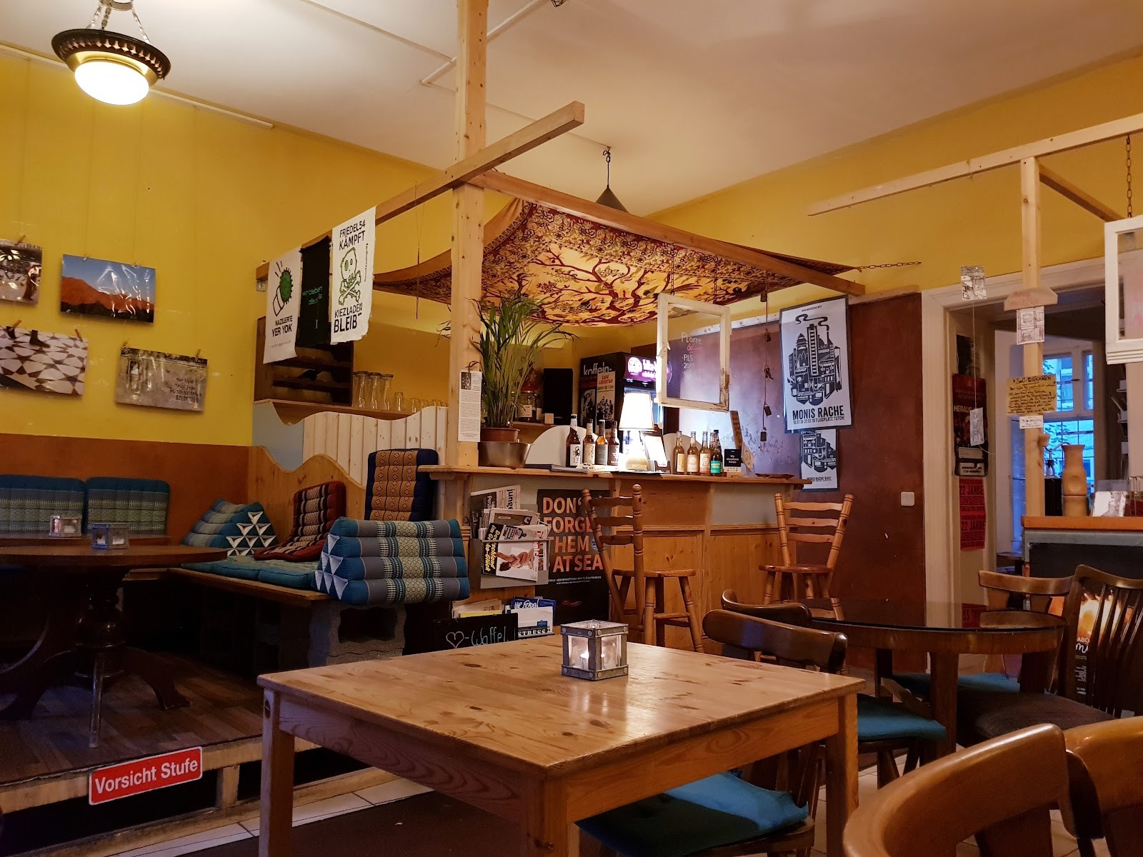tschüüüsch – Vriends & Cosy Comfort Food: the place