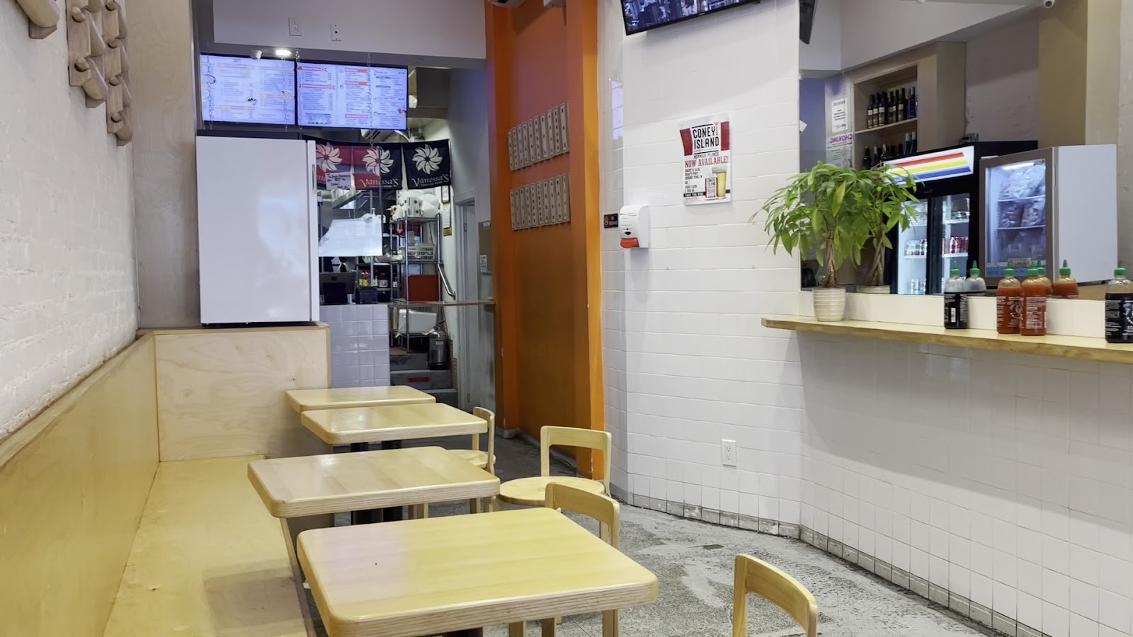 Vanessa's Dumpling House: the place