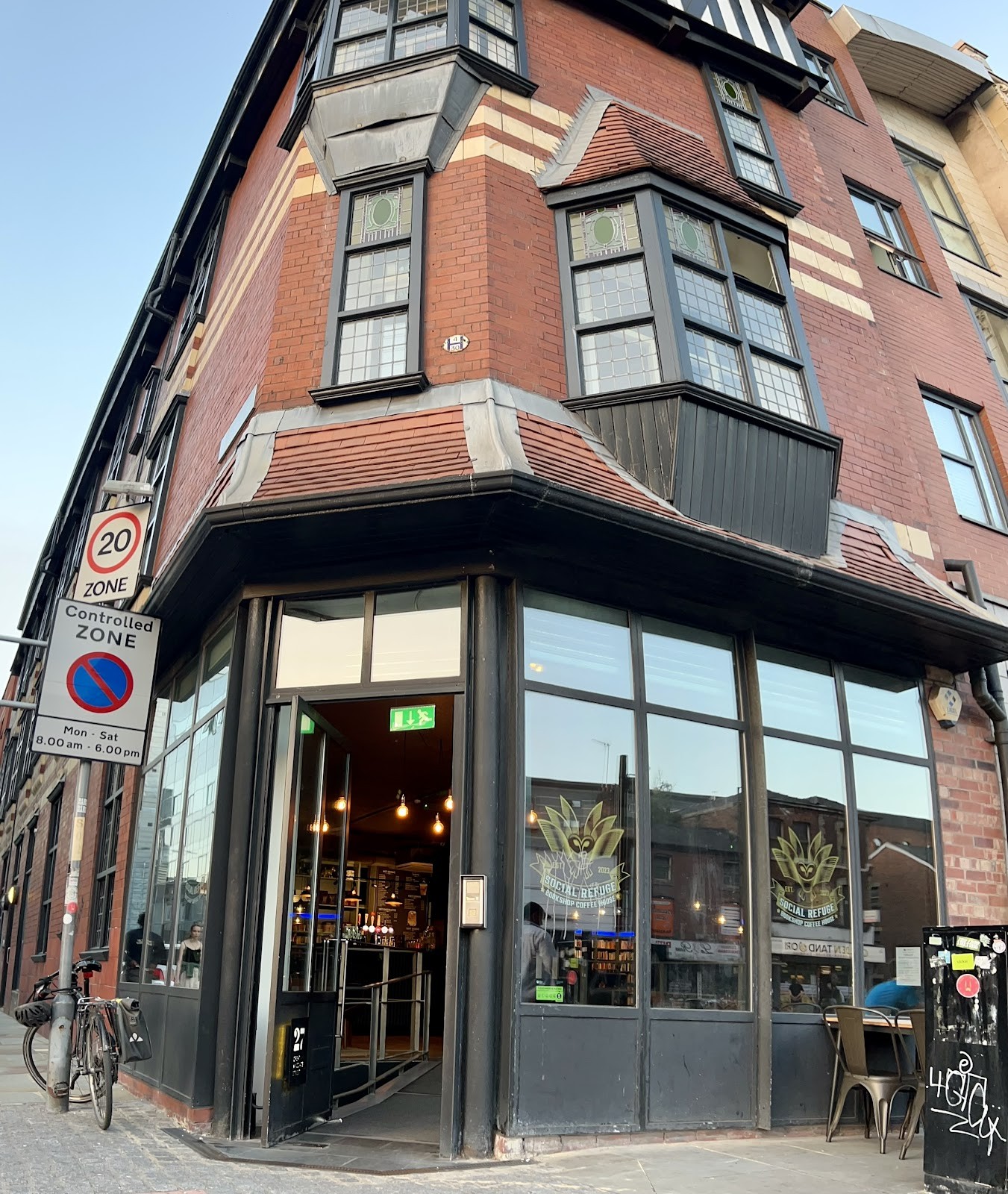 Social Refuge: the place