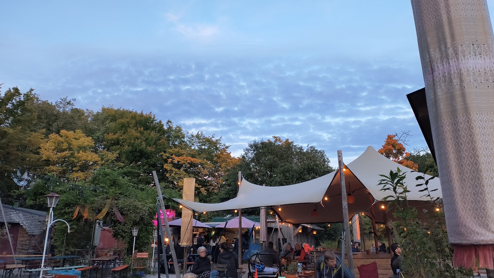 Cafe Gans am Wasser: the place