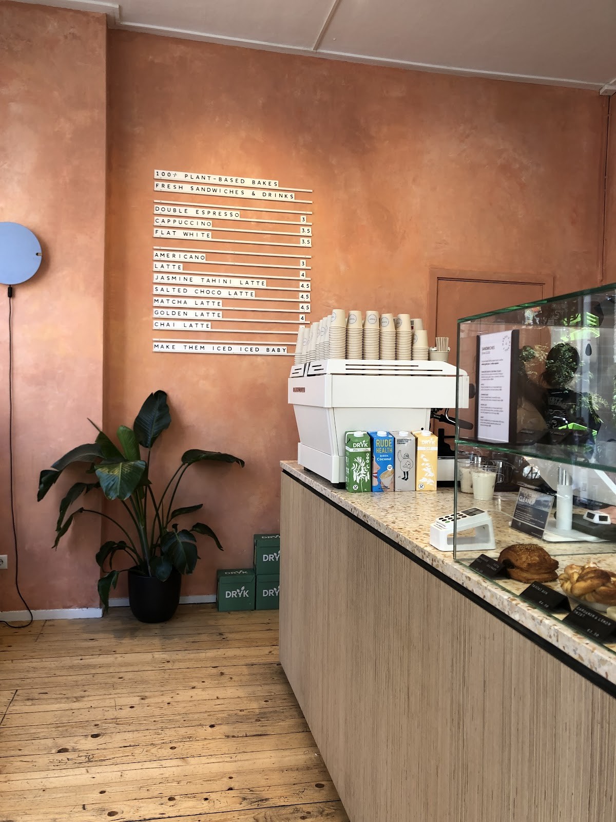 Margo's Amsterdam: the place