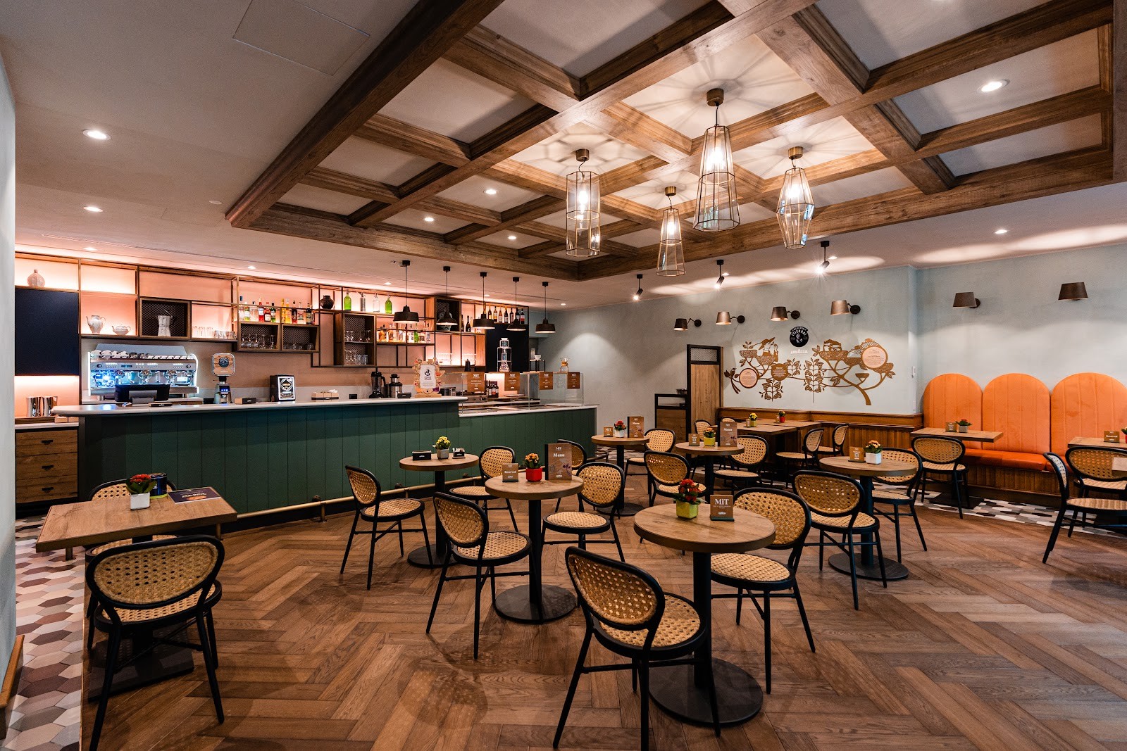 MiT Food & Coffee Brewery: the place