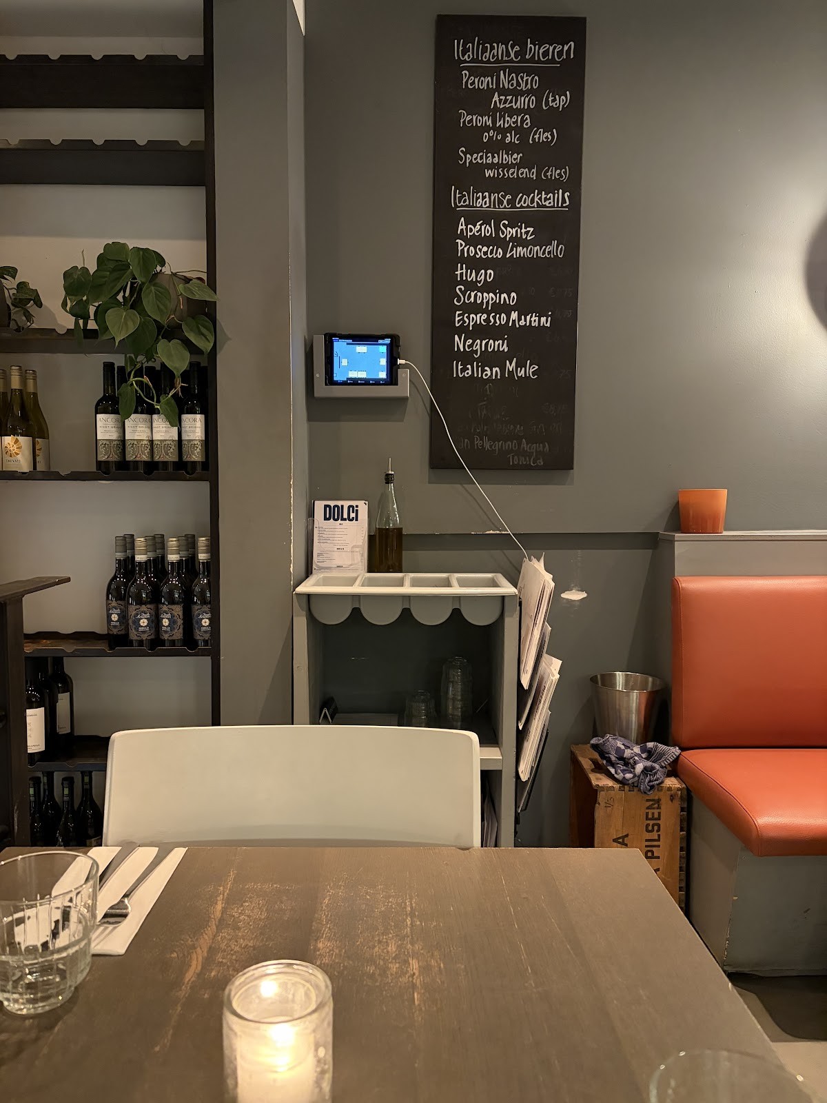 De Pizzabakkers Willemsparkweg: the place