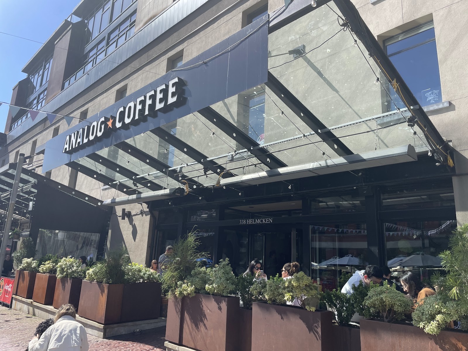 Analog Coffee: the place