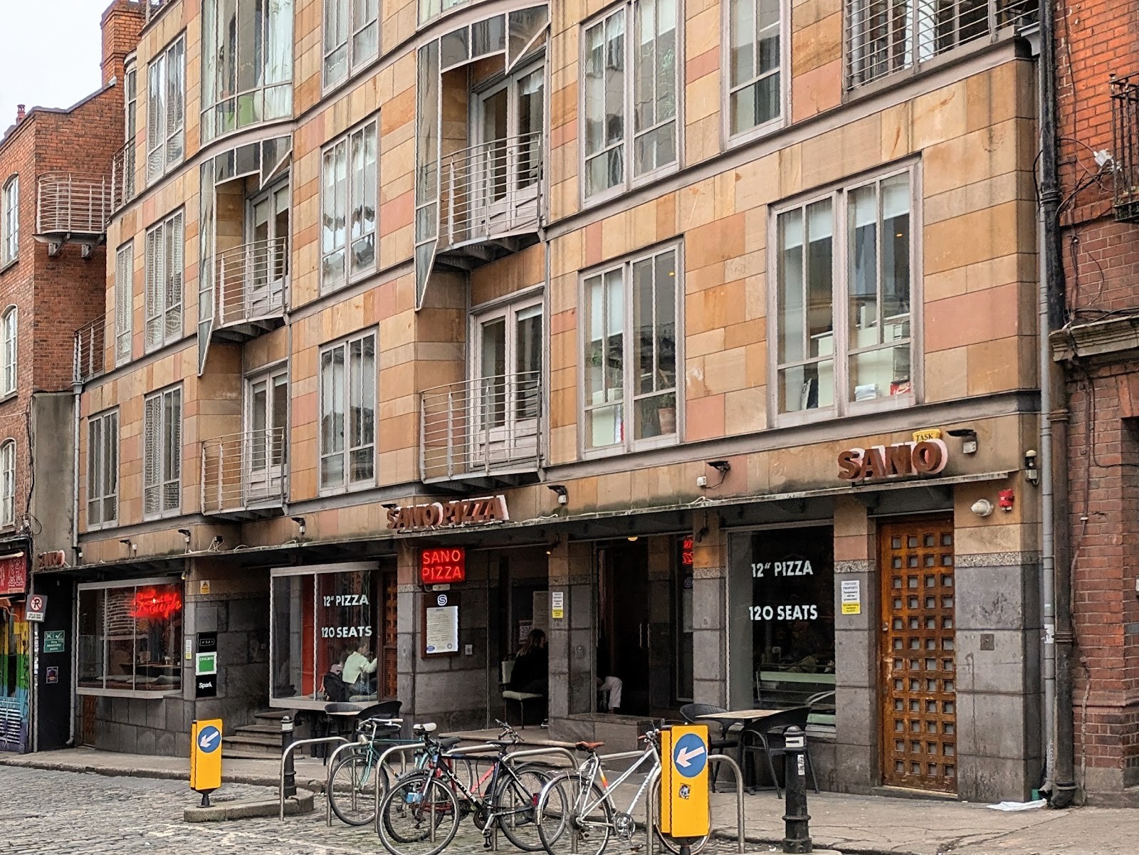 Sano Pizza: the place
