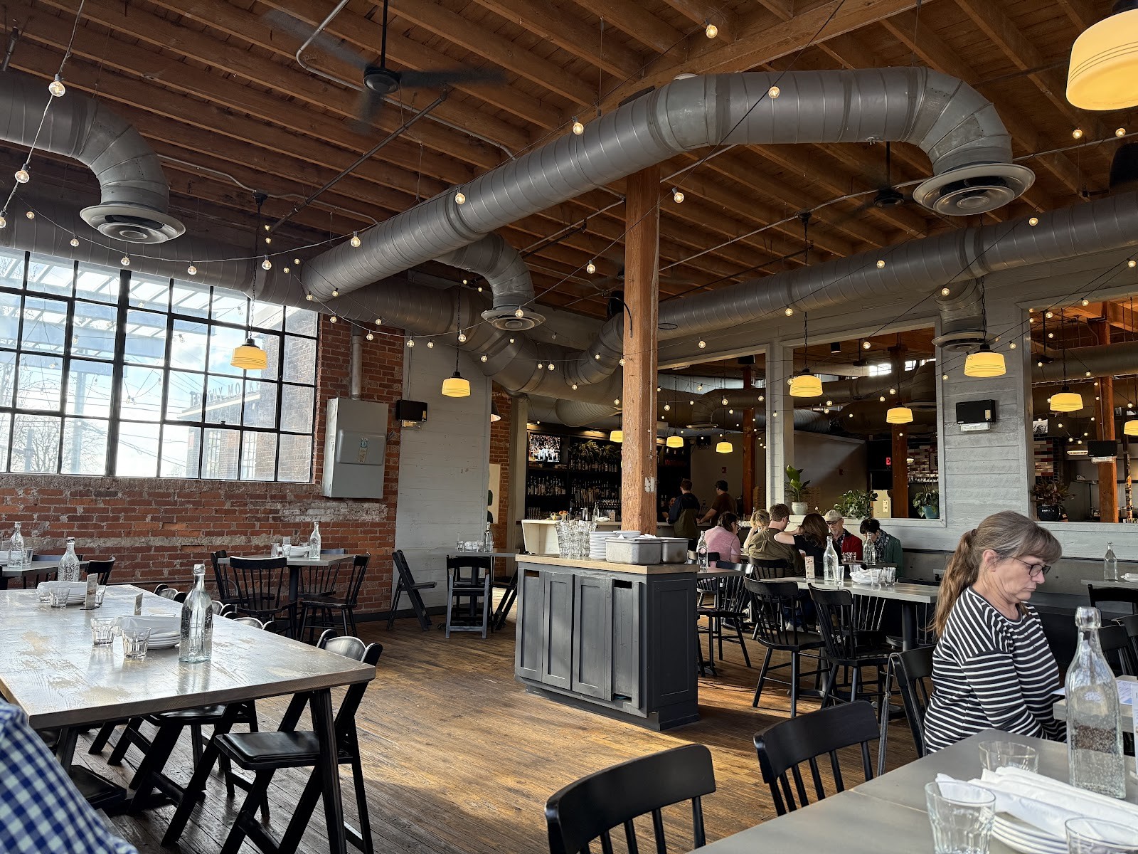Nicky's Coal Fired: the place