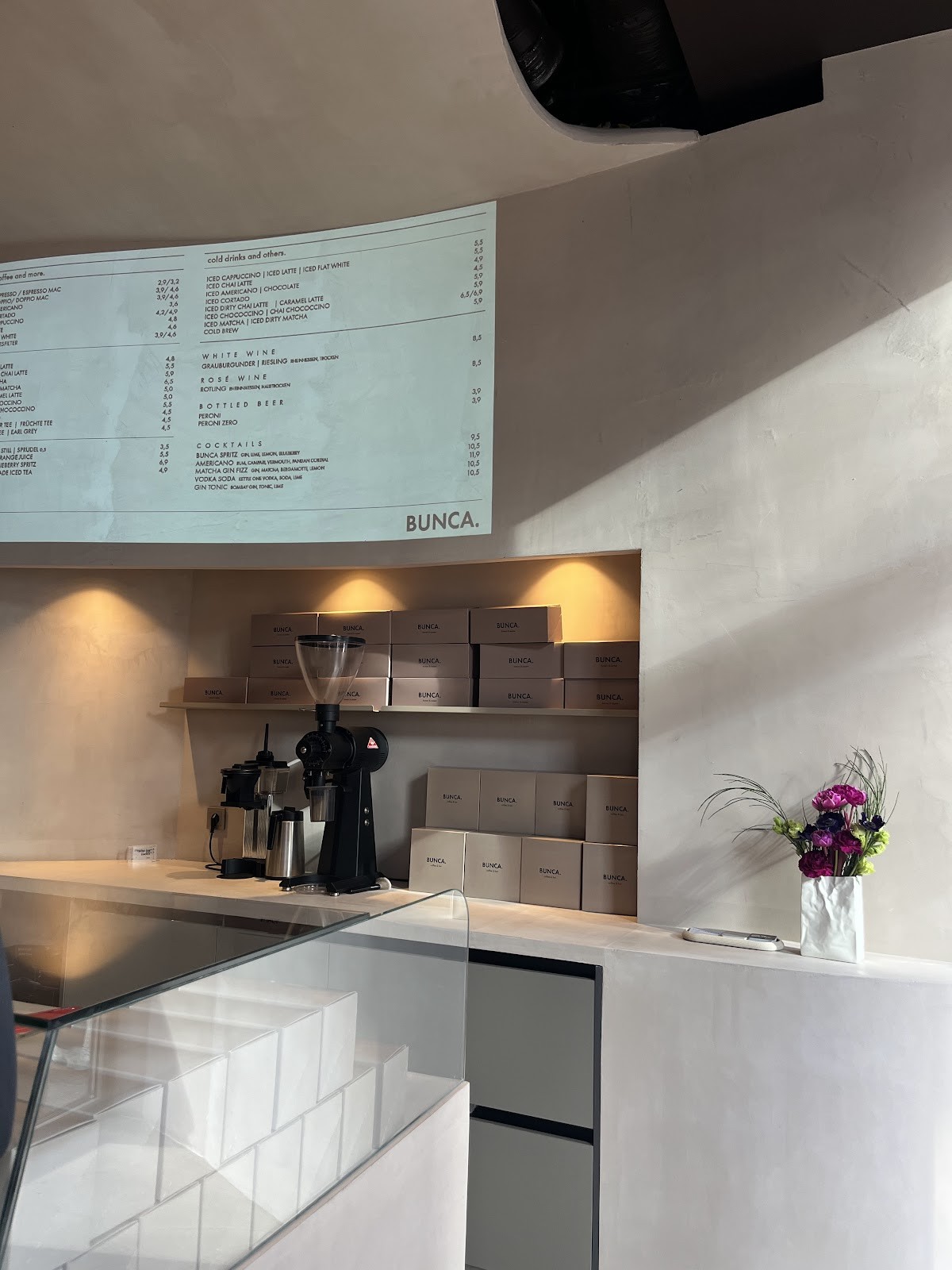 BUNCA. Westend: the place