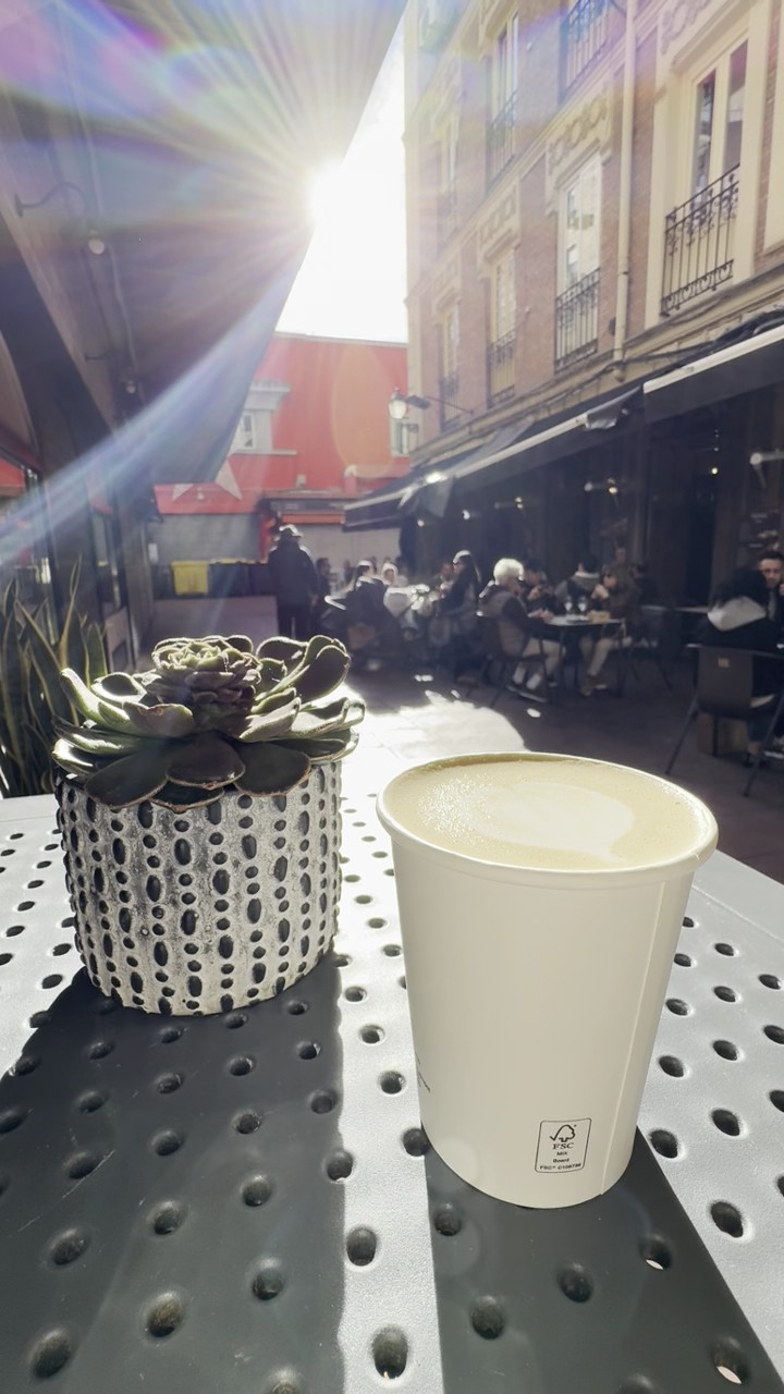 Solo Café: the place