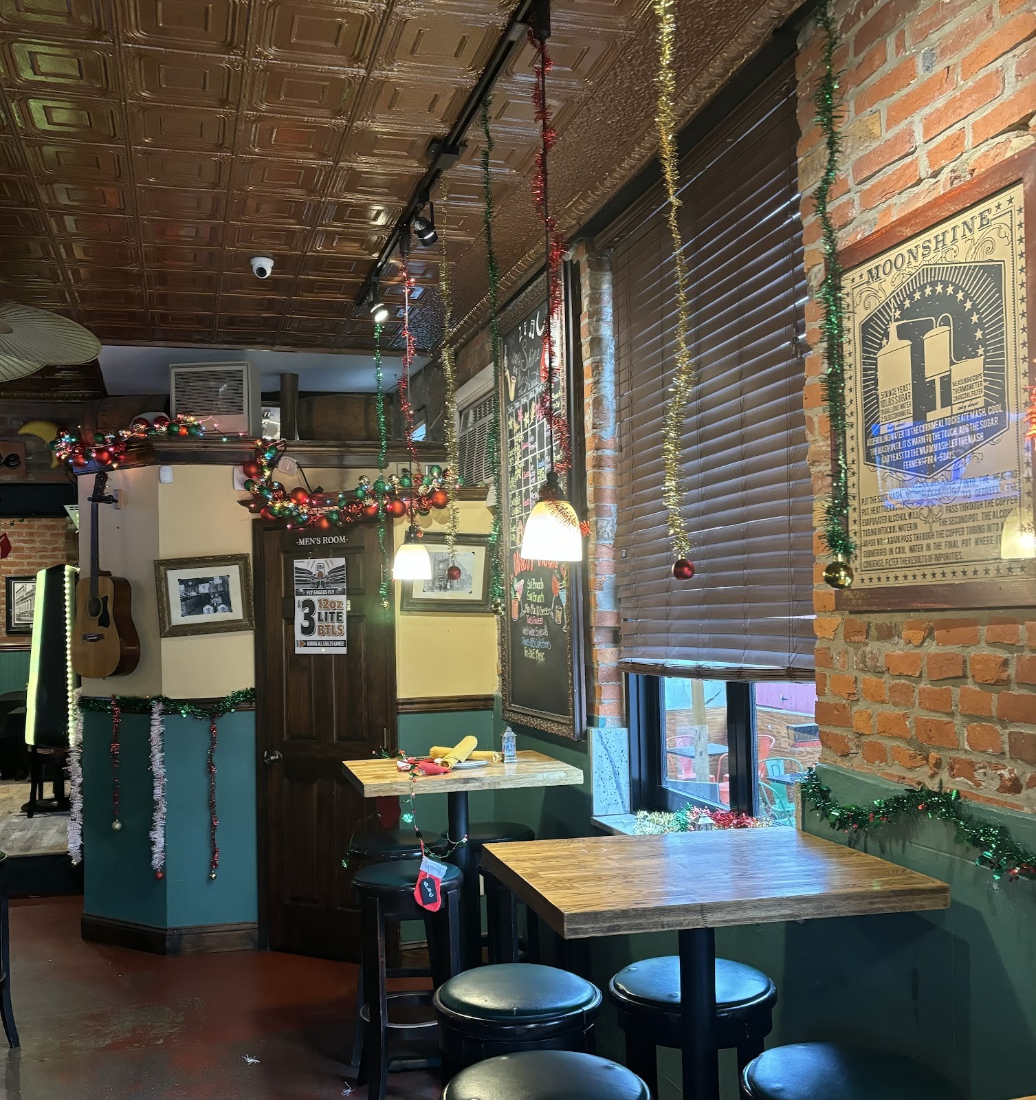 Moonshine Philly: the place