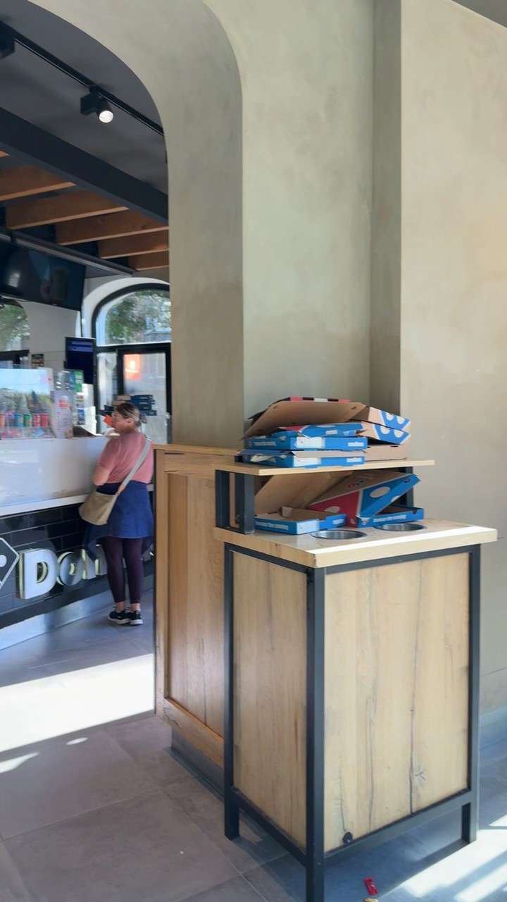 Domino's Pizza Gent St. Pieters: the place