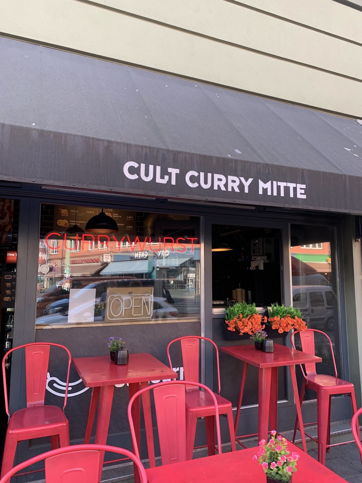 Curry Mitte: the place