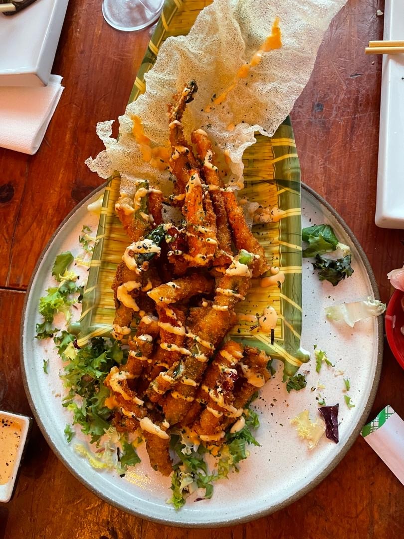 Legumi Sushi Vegan: food & drinks